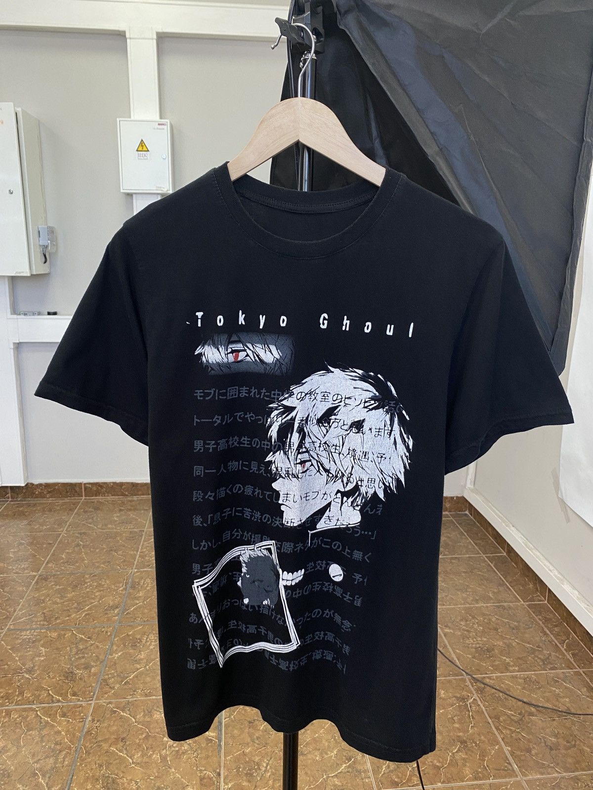 Band Tees 🇯🇵 Tokyo Ghoul Anime Shueisha Kaneki Ken T-Shirt Rare Retro Size US M / EU 48-50 / 2 - 1 Thumbnail