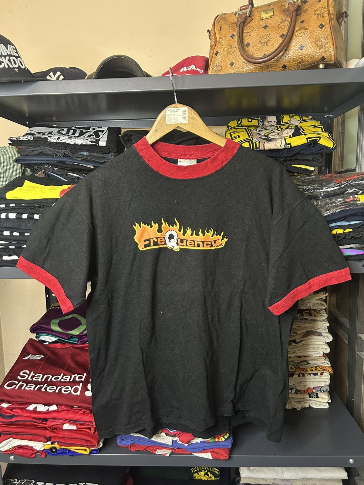 Band Tees Frequency Festival 2005 Band Tee Black Red Ringer Size L Size US L / EU 52-54 / 3 - 1 Thumbnail