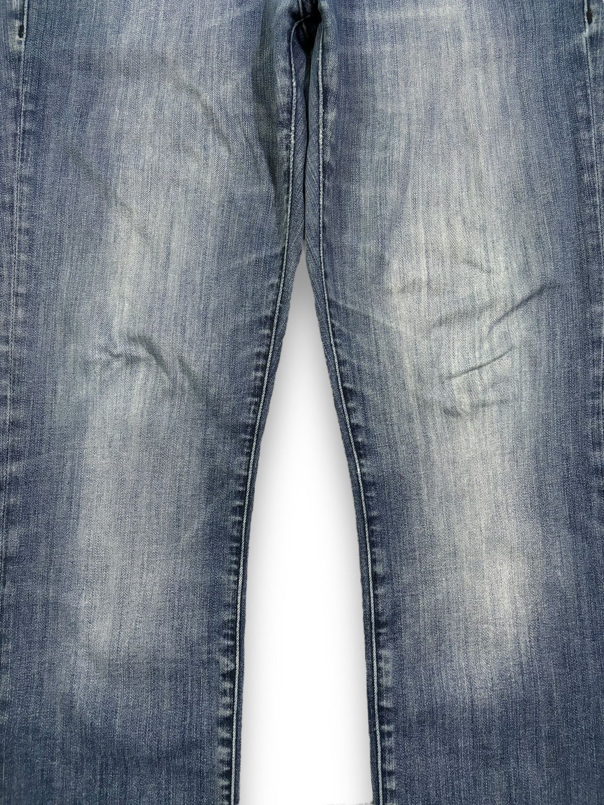 Volcom Vintage Volcom Small Logo Embroidered Regular Straight Jeans Size US 32 / EU 48 - 6 Thumbnail