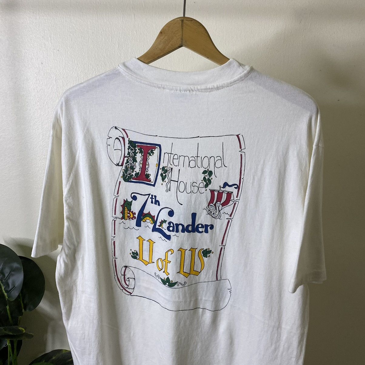Vintage Vintage 1990s International House 7th Lander U of W Tee Size US L / EU 52-54 / 3 - 2 Thumbnail