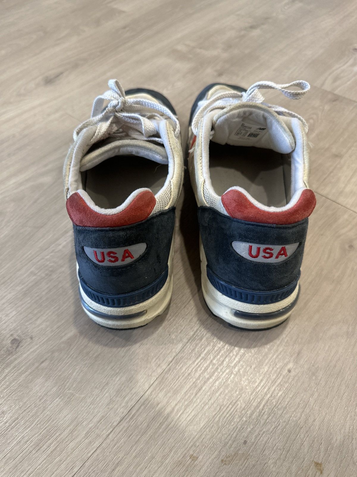 New Balance New Balance 990 V2 Sneaker in NB Navy 12 M / NB Navy Size US 12 / EU 45 - 3 Thumbnail