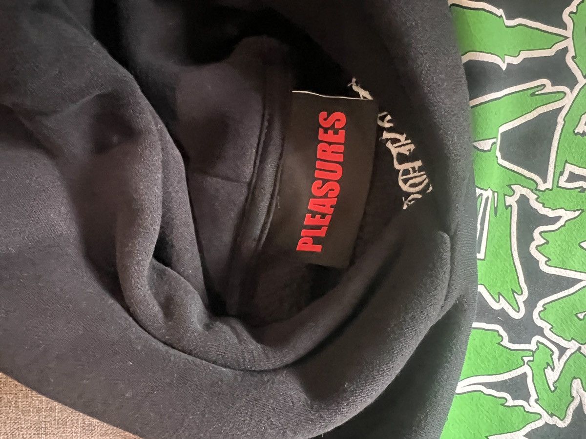 Pleasures FORTNITE X PLEASURES Size US M / EU 48-50 / 2 - 5 Thumbnail