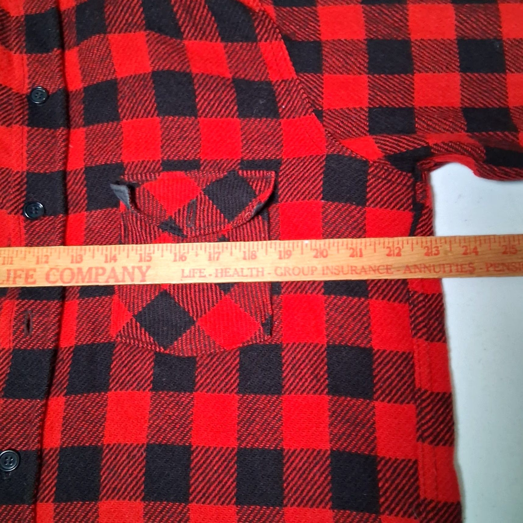 Vintage VINTAGE Woolrich Shirt Jacket L Red Buffalo Plaid Wool Blend USA Made Work Shirt Jacket Mens L Red Buffalo Plaid Woolrich Woolen Mills Size US L / EU 52-54 / 3 - 4 Thumbnail