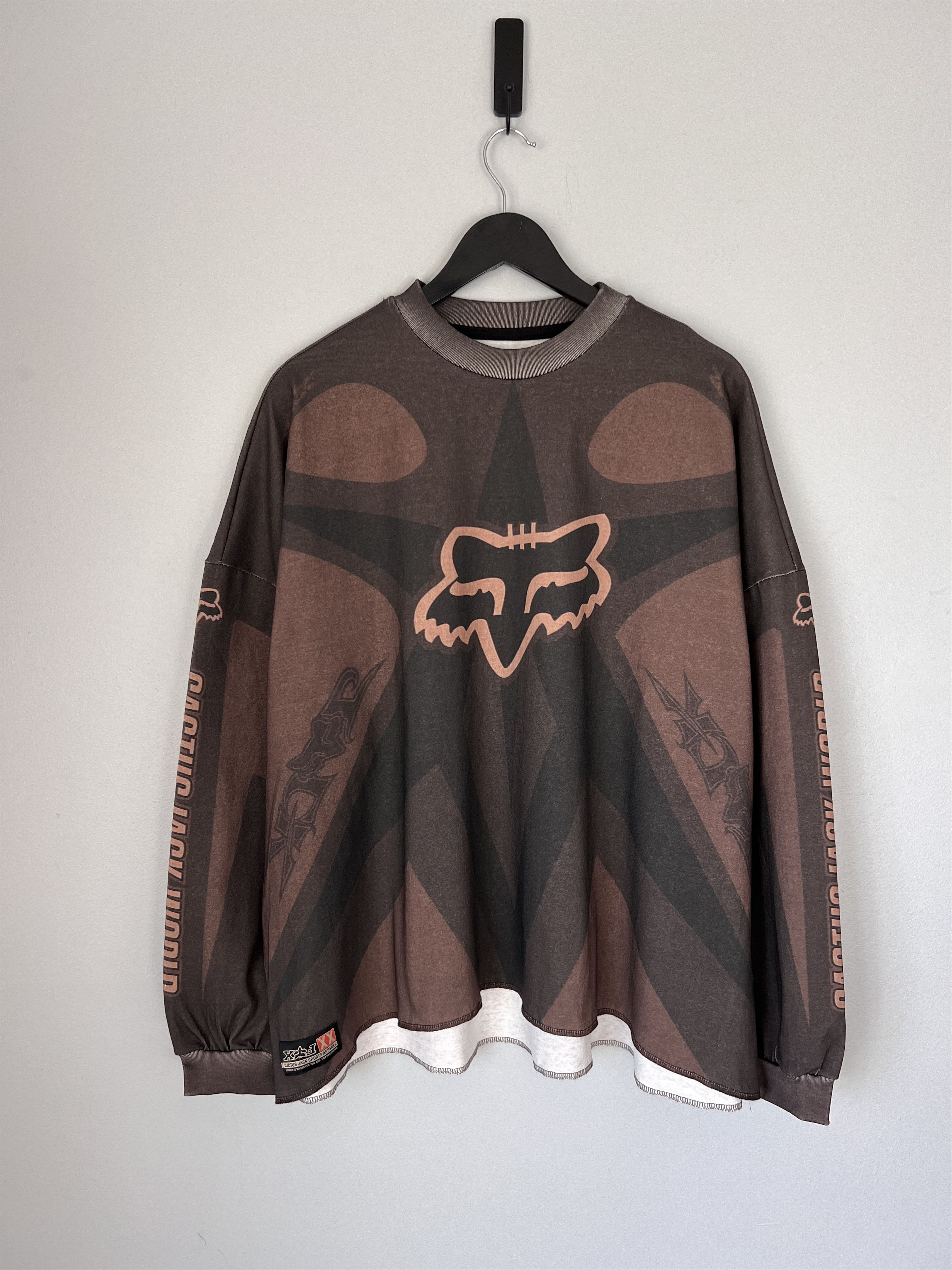 Fox × Travis Scott Fox Cactus Jack Racing Jersey in Brown Fox × Travis Scott Fox Cactus Jack Racing Jersey in Brown