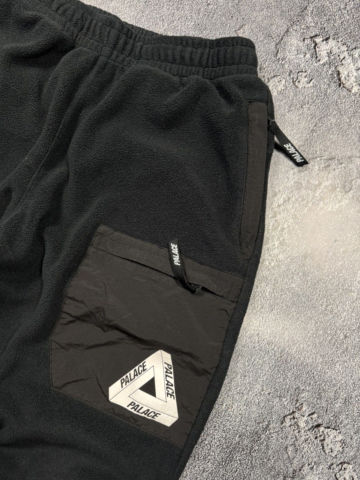 Palace PALACE Skateboards Polartec Fleece Joggers Black Size US 34 / EU 50 - 2 Thumbnail