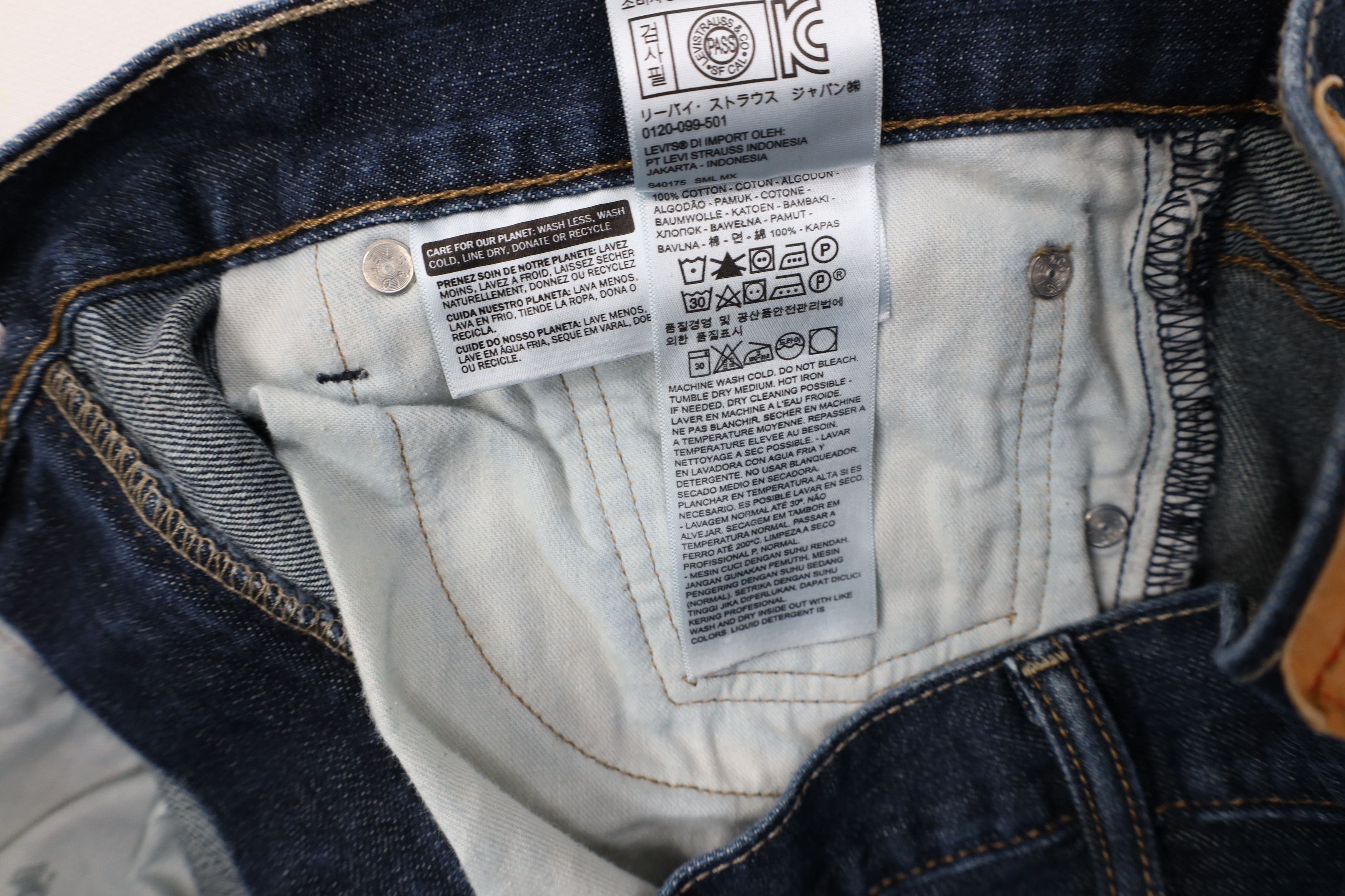 Levi's Vintage Y2K Levis 527 Slim Boot Cut Flared Denim Jeans Blue Size US 34 / EU 50 - 8 Thumbnail