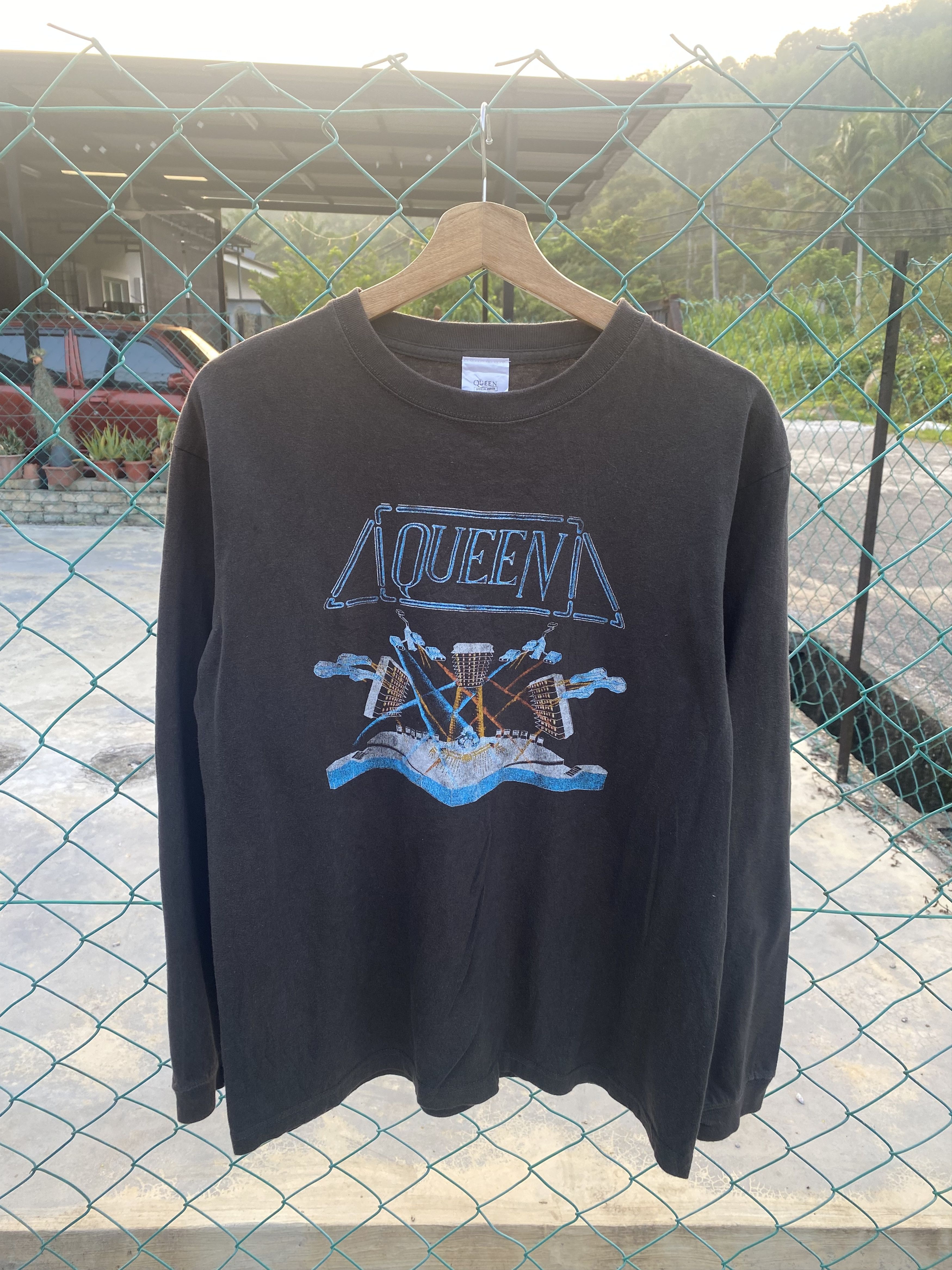 Band Tees 2023 Queen long sleeve tshirts Size US M / EU 48-50 / 2 - 1 Thumbnail