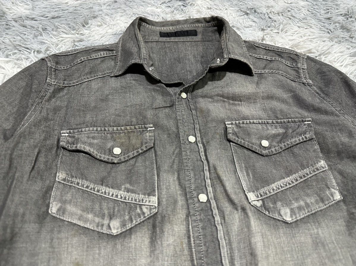 Roar 🔥Sick Y2K Roar Guns Cross Studded Denim Shirt Size US L / EU 52-54 / 3 - 7 Thumbnail