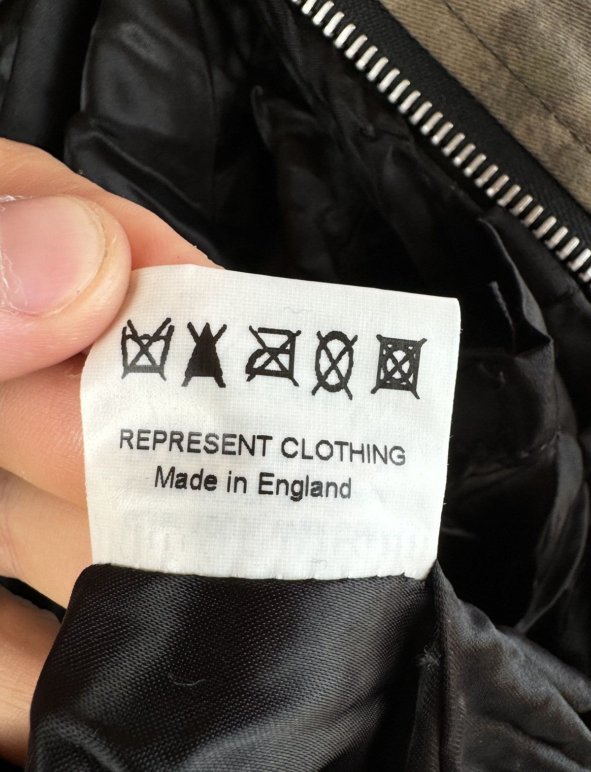 Represent Clo. Represent Clo Wax Bomber Jacket Size L Size US L / EU 52-54 / 3 - 10 Thumbnail