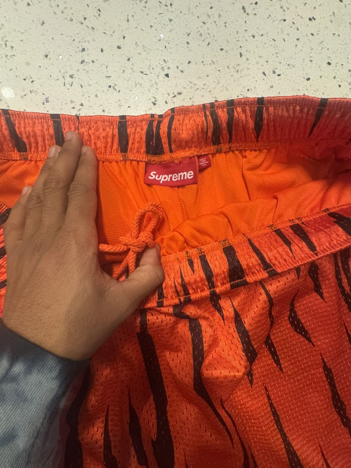 Supreme Supreme Small Box Baggy Mesh Shorts in a tiger-stripe Size US 34 / EU 50 - 3 Thumbnail