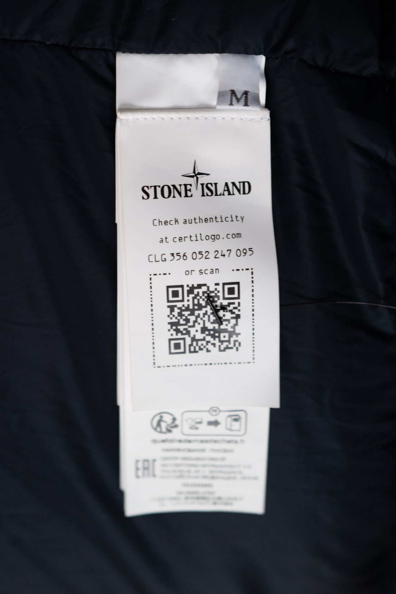 Stone Island Stone Island Marina Rubber Wax Poplin Down Coat Navy SZ. M Size US M / EU 48-50 / 2 - 9 Thumbnail