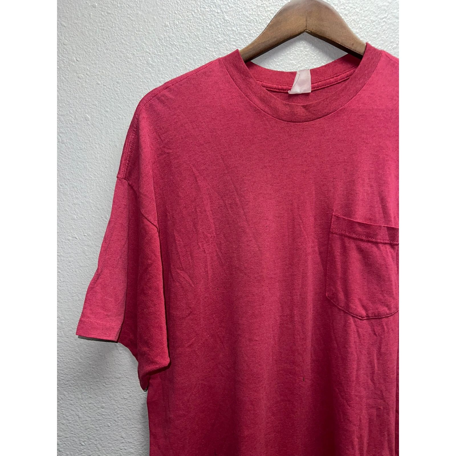 Vintage Vintage Red Blank Shirt Pocket Worn Single Stitched X-Large Size US XL / EU 56 / 4 - 3 Thumbnail