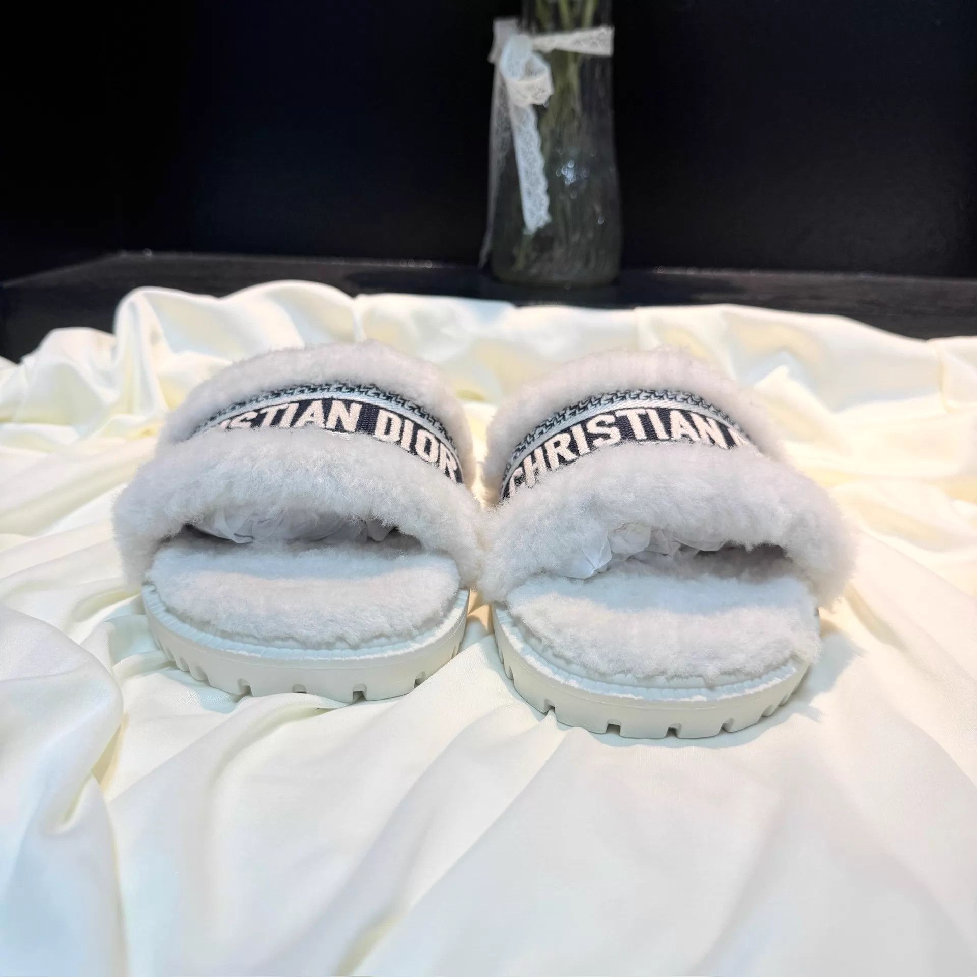 Dior Dior Black White Logo Embroidered Plush Slippers Size 37 Size US 6.5 / IT 36.5 - 2 Thumbnail