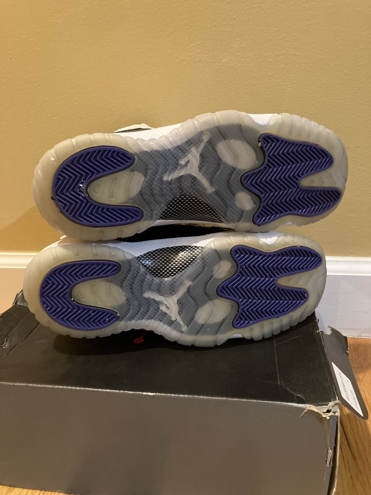 Jordan Brand × Nike Jordan 11 retro concord GS Size US 7 / EU 40 - 5 Thumbnail