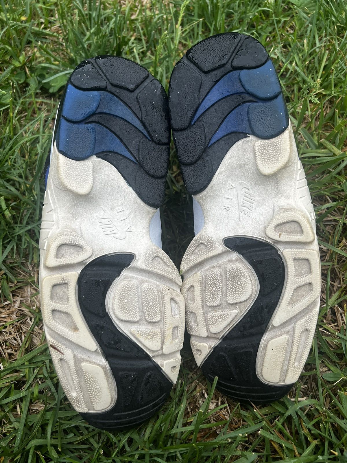 Nike RARE Nike Air Max Diamond Turf Size 12 Royal Blue shoes Size US 12 / EU 45 - 8 Thumbnail