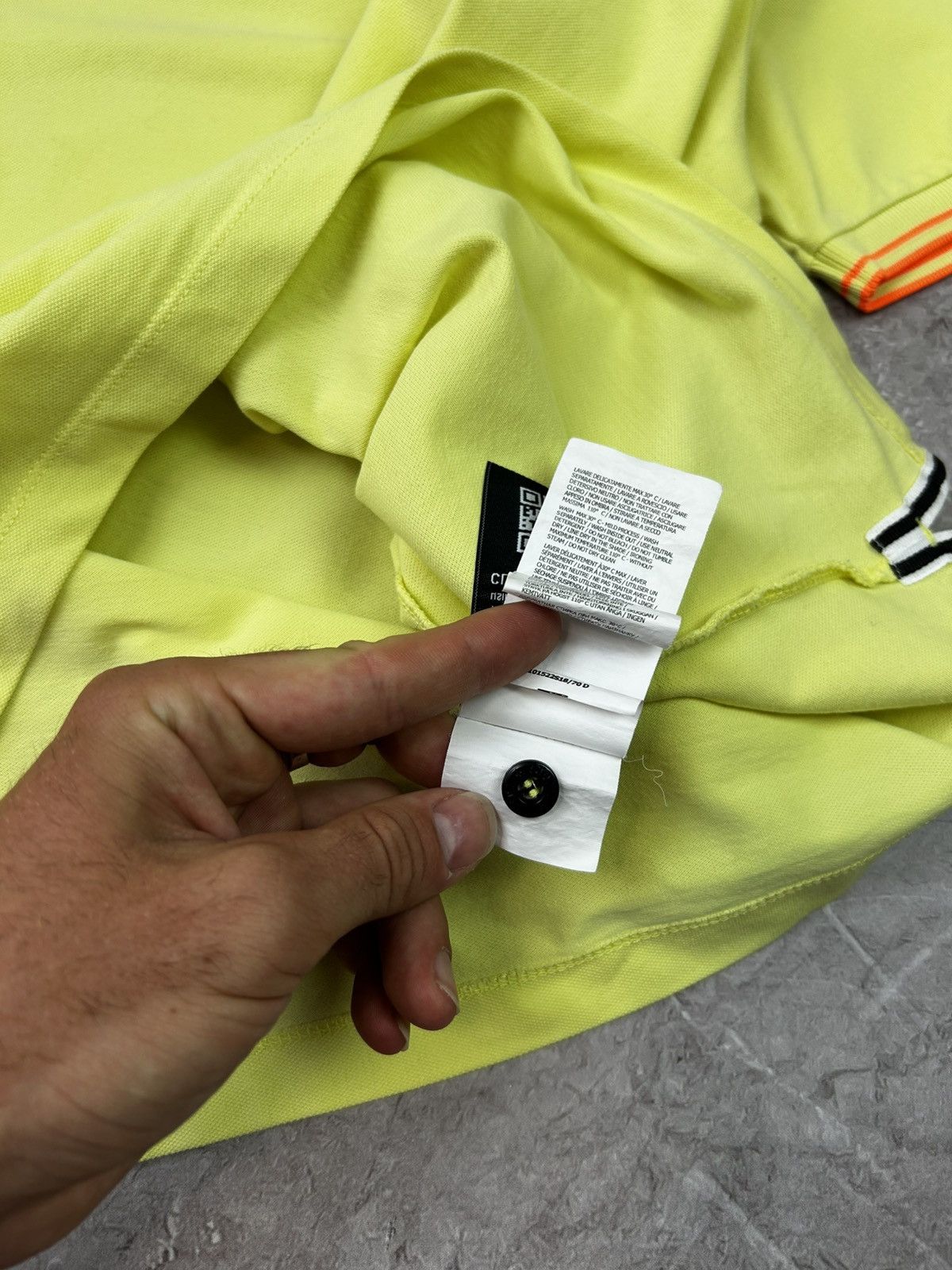 Stone Island Vintage Polo Stone Island Box Logo Tee Yellow T-shirt Size US M / EU 48-50 / 2 - 12 Thumbnail