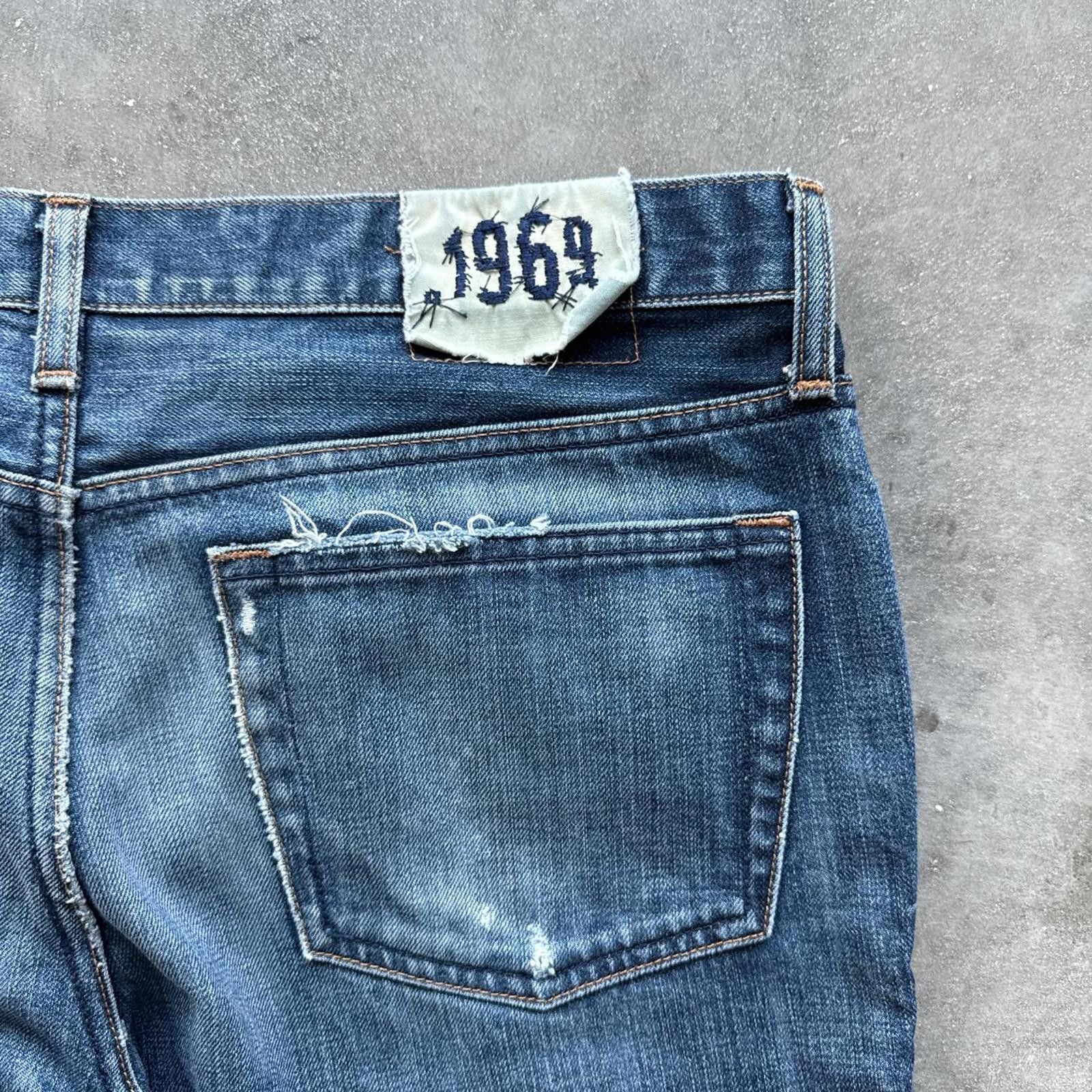 Gap Vintage distressed Gap Jeans 1969 Size US 35 - 5 Thumbnail