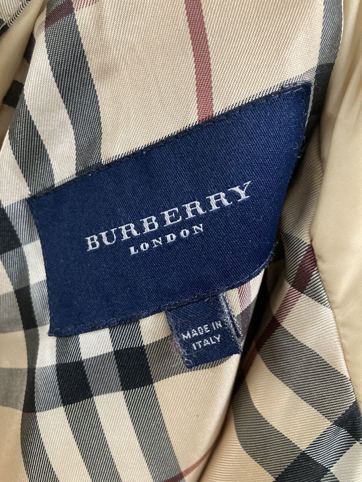 Burberry Beige long down jacket, ideal for winter - Size M Size US M / EU 48-50 / 2 - 4 Thumbnail