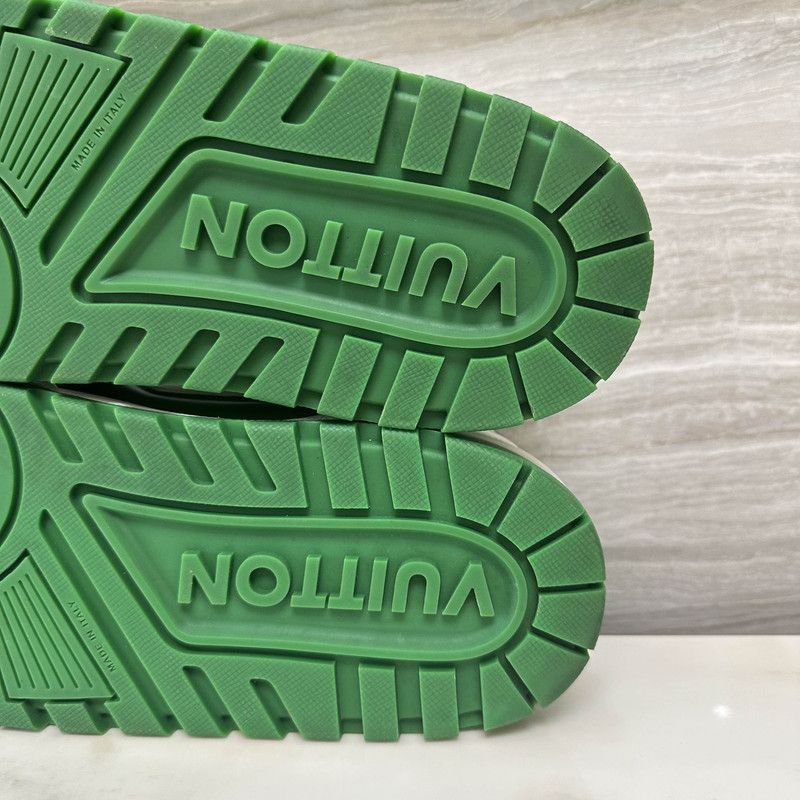 Louis Vuitton Louis Vuitton Trainer Maxi Low-Top Sneakers White Green -25 Size US 11 / EU 44 - 9 Thumbnail