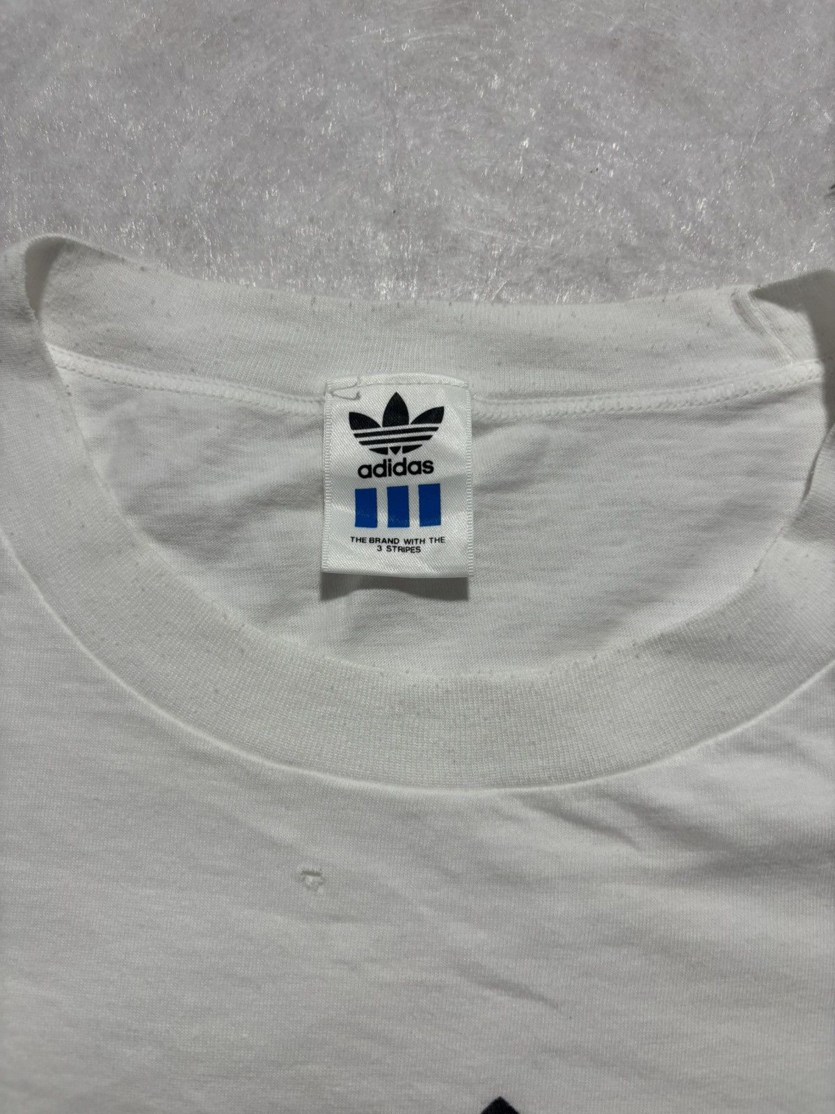 Adidas Vintage Adidas Tshirt Size US L / EU 52-54 / 3 - 3 Thumbnail