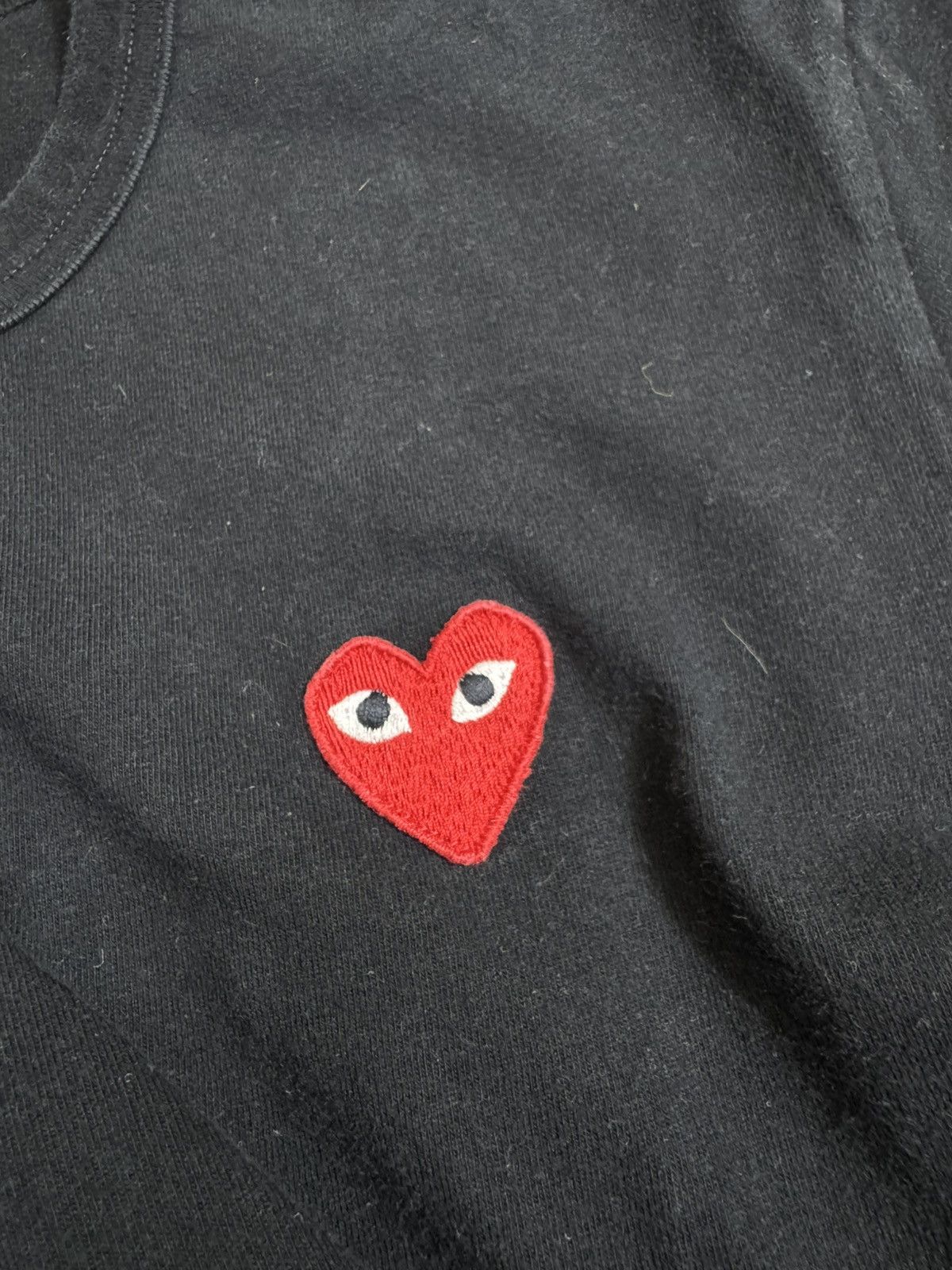 Comme des Garcons PLAY × Designer × Japanese Brand Play Comme des garçons heart logo designer Japanese tee Size US M / EU 48-50 / 2 - 7 Thumbnail