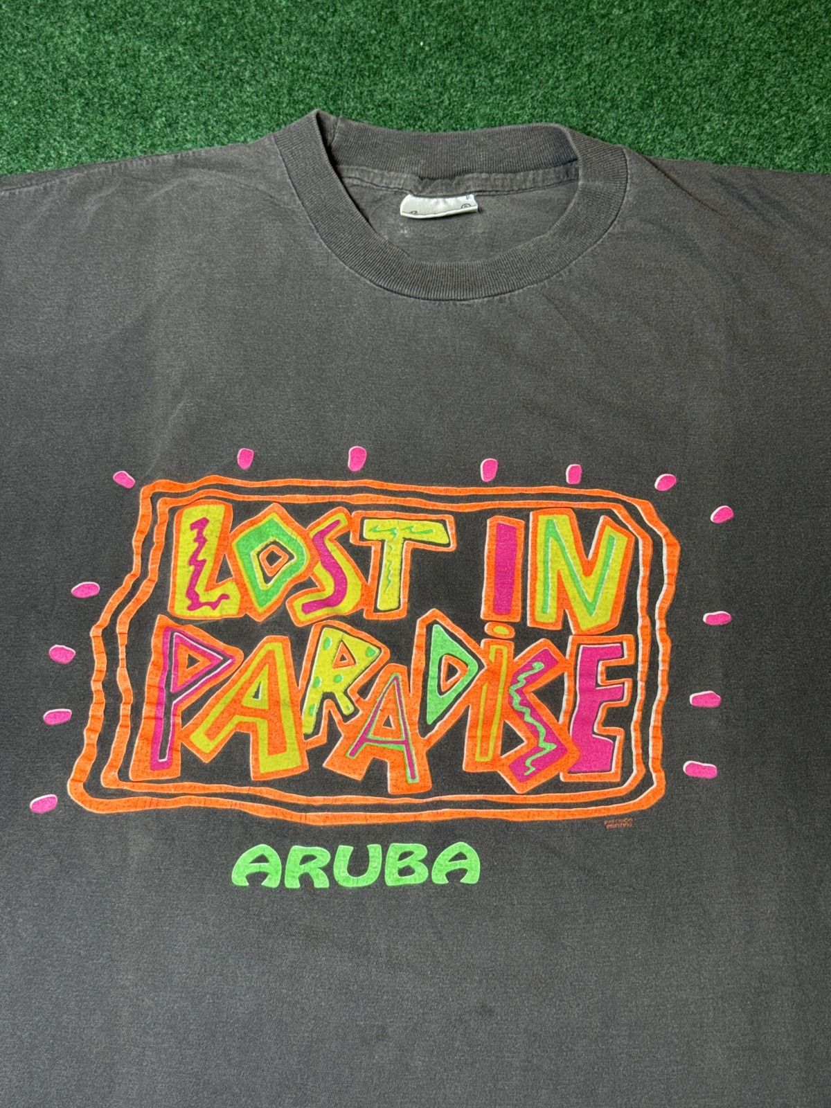 Vintage Vtg 90s Aruba Lost In Paradise Island Resort Faded T Shirt Size S / US 4 / IT 40 - 2 Thumbnail