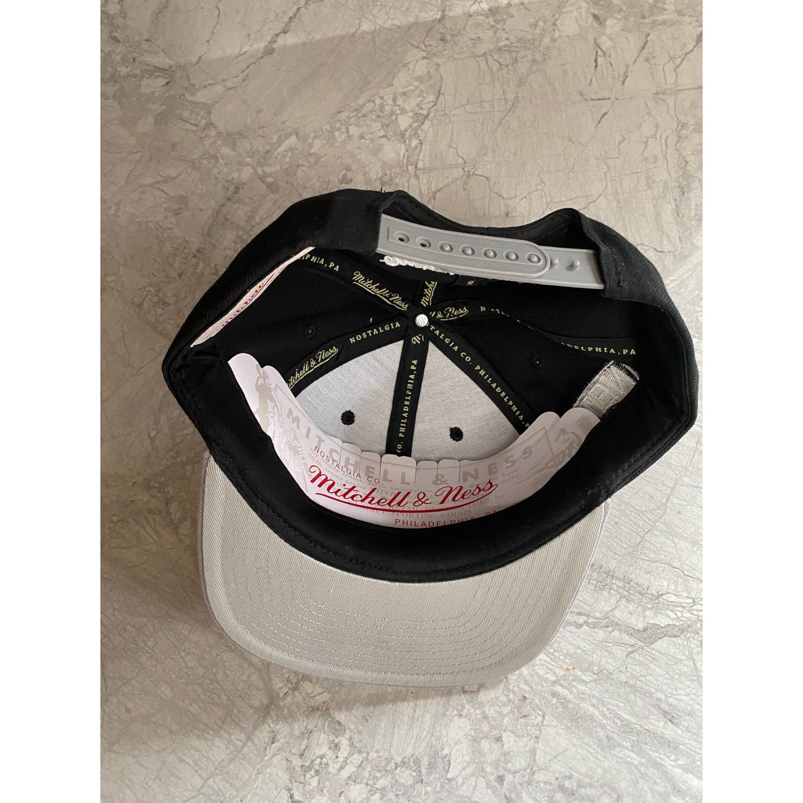 Mitchell & Ness NWOT Brooklyn Nets Mitchell & Ness Snapback Hat Size ONE SIZE - 6 Thumbnail