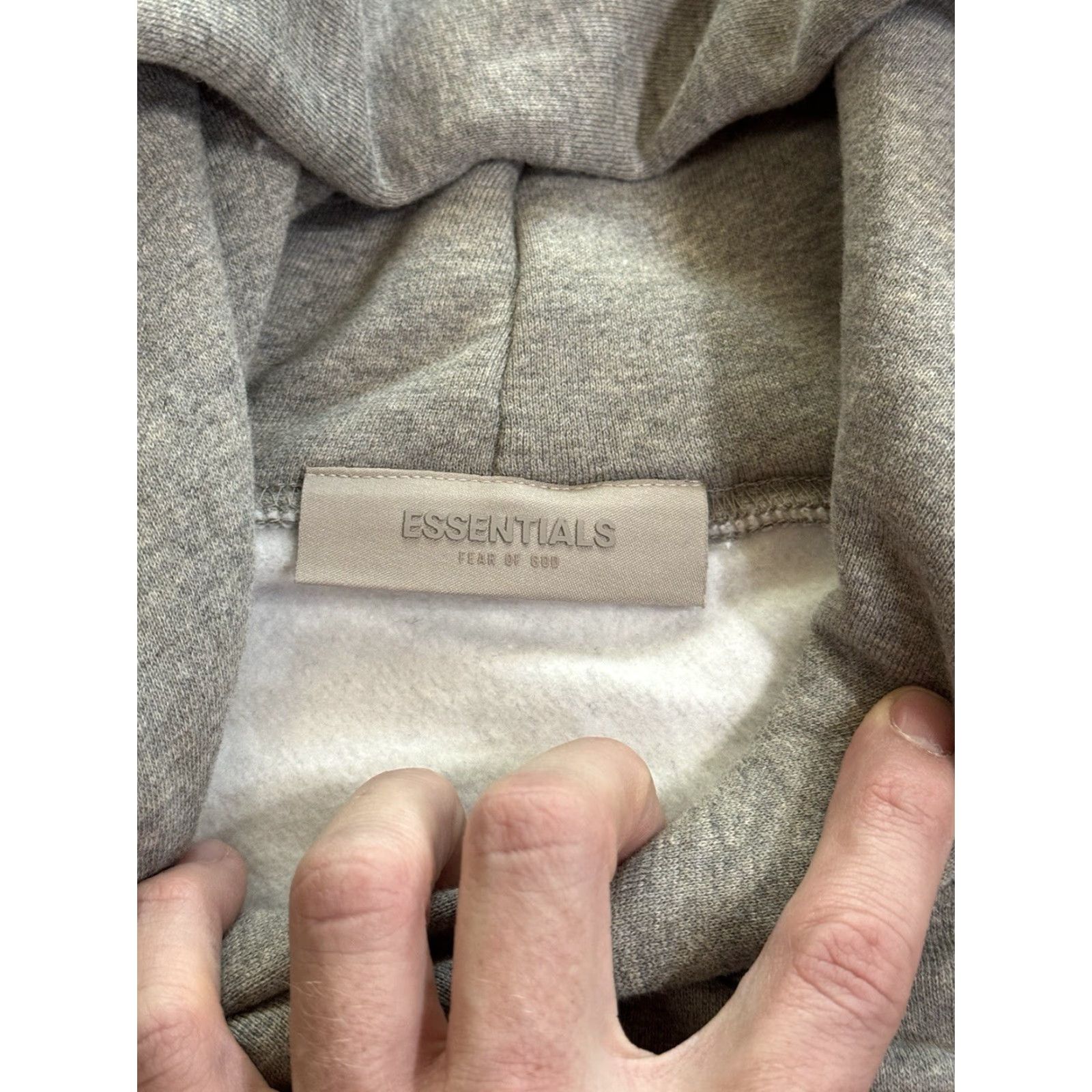 Essentials Fear Of God Essentials Hoodie FW22 Dark Oatmeal Size Small (S) Brand New NWT Size US S / EU 44-46 / 1 - 7 Thumbnail
