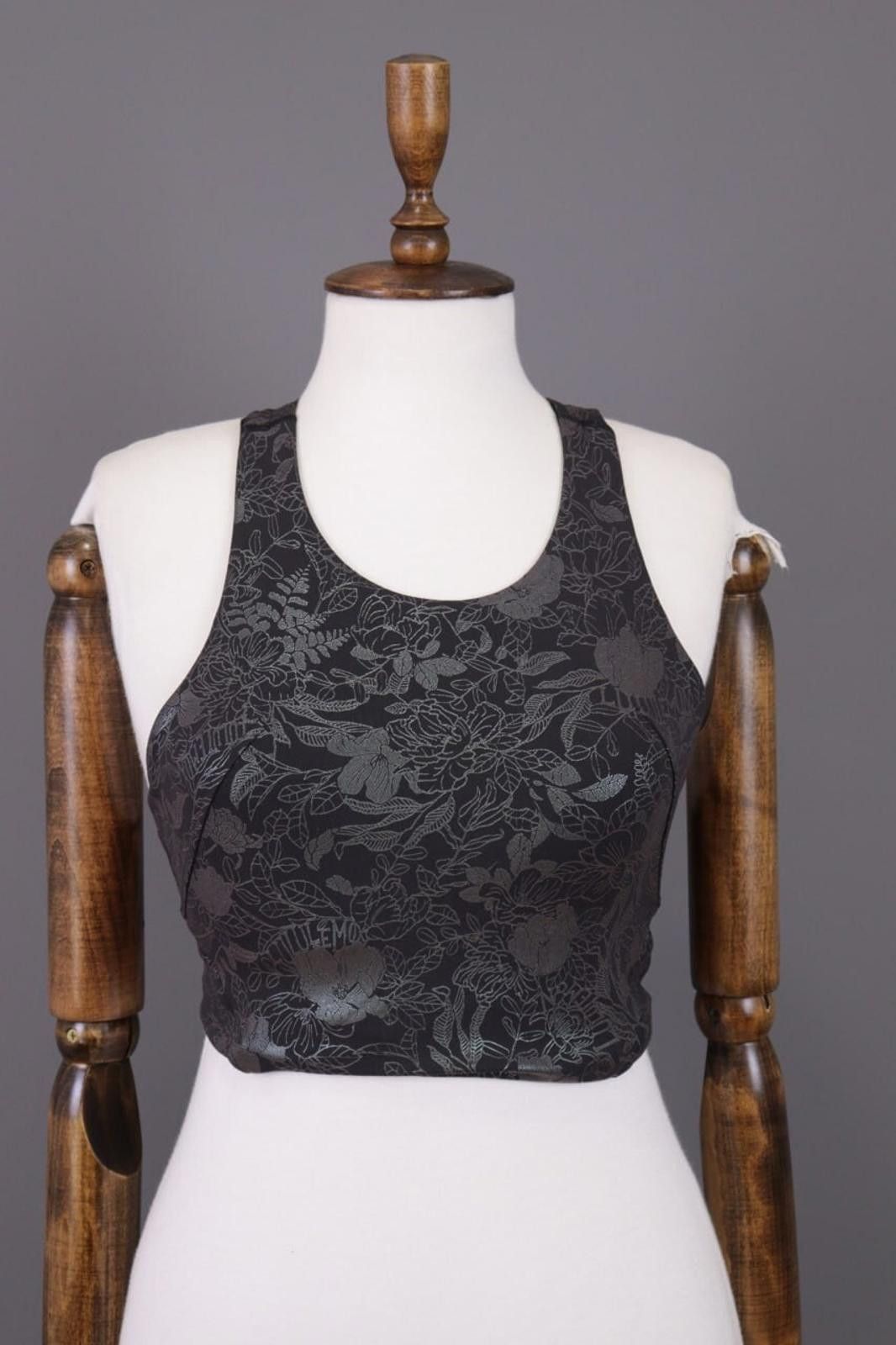Lululemon Lululemon Athletica Gray Floral Top Sleeveless Shirt Size 6 Size M / US 6-8 / IT 42-44 - 1 Thumbnail