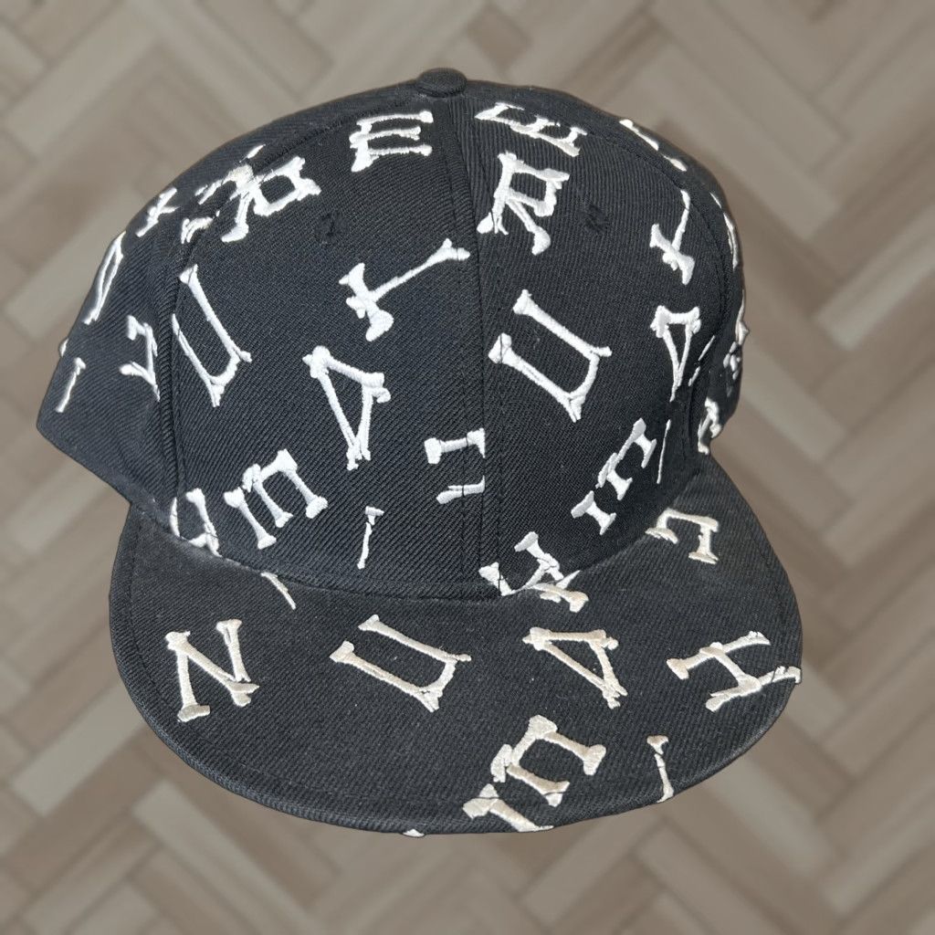 New Era VINTAGE The Hundreds New Era 59/50 fitted baseball cap 7 3/4 Mens Black Baseball Cap RARE Size ONE SIZE - 1 Thumbnail