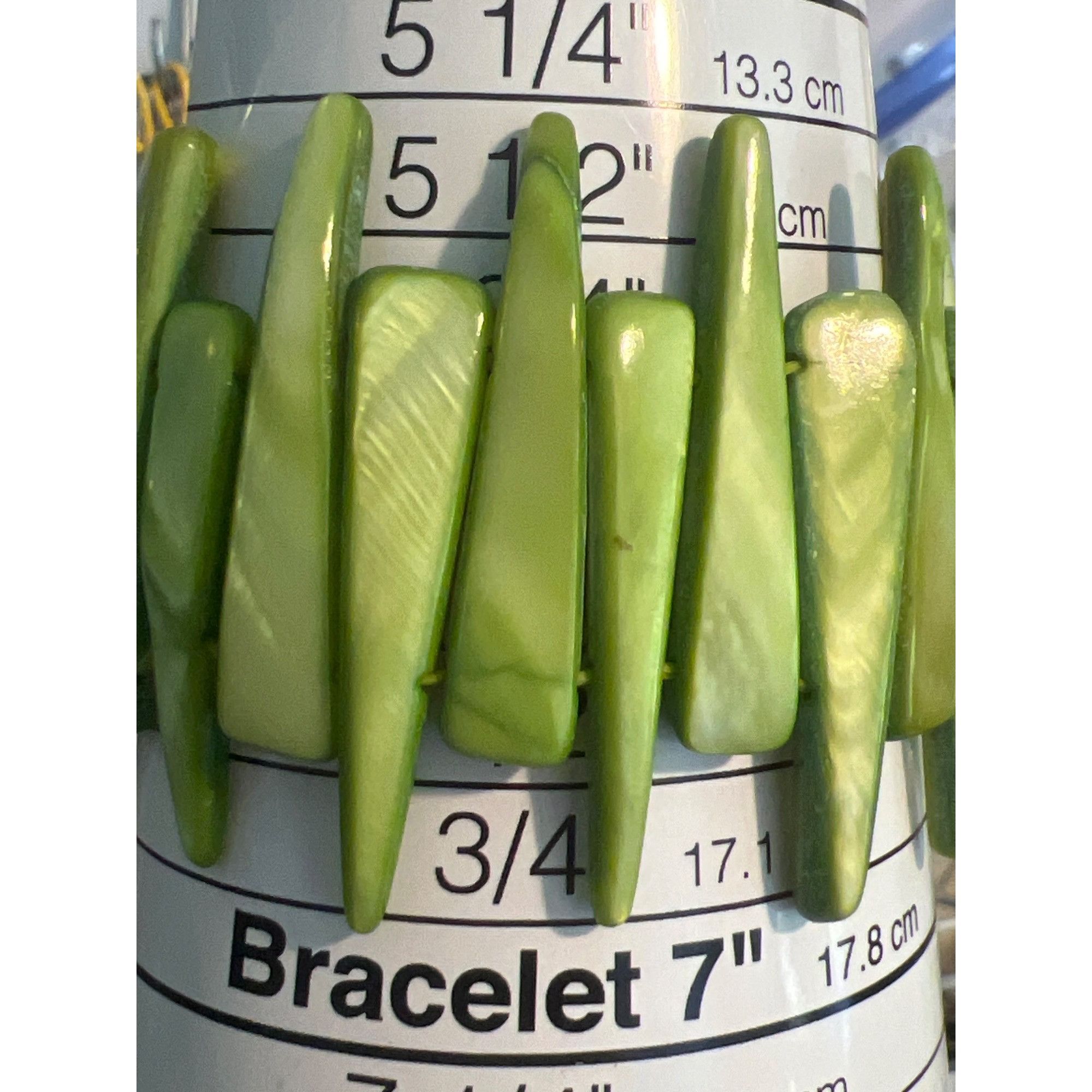 Other Vintage Green Shell Stretch Bracelet Spiky Iridescent Vacati Size ONE SIZE - 4 Thumbnail