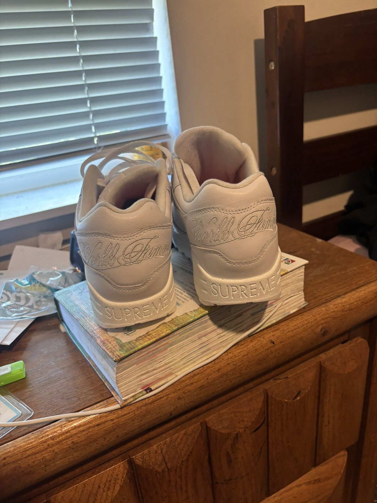 Nike × Supreme Supreme Air Max 1 Size US 9.5 / EU 42-43 - 2 Thumbnail