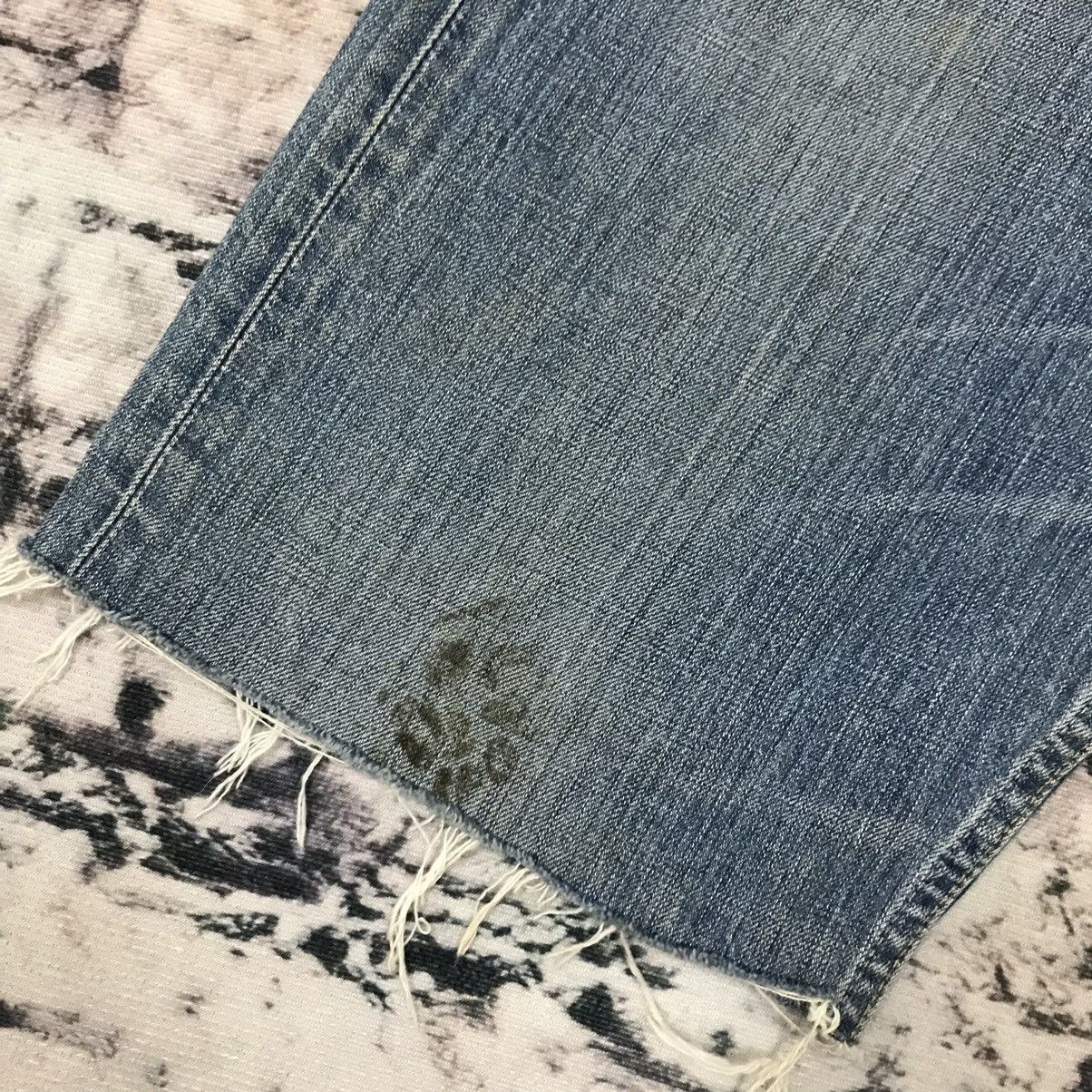 Levi's Vintage Clothing Vintage Levis 501 Button Up Distressed Denim Jeans Short Size US 32 / EU 48 - 3 Thumbnail