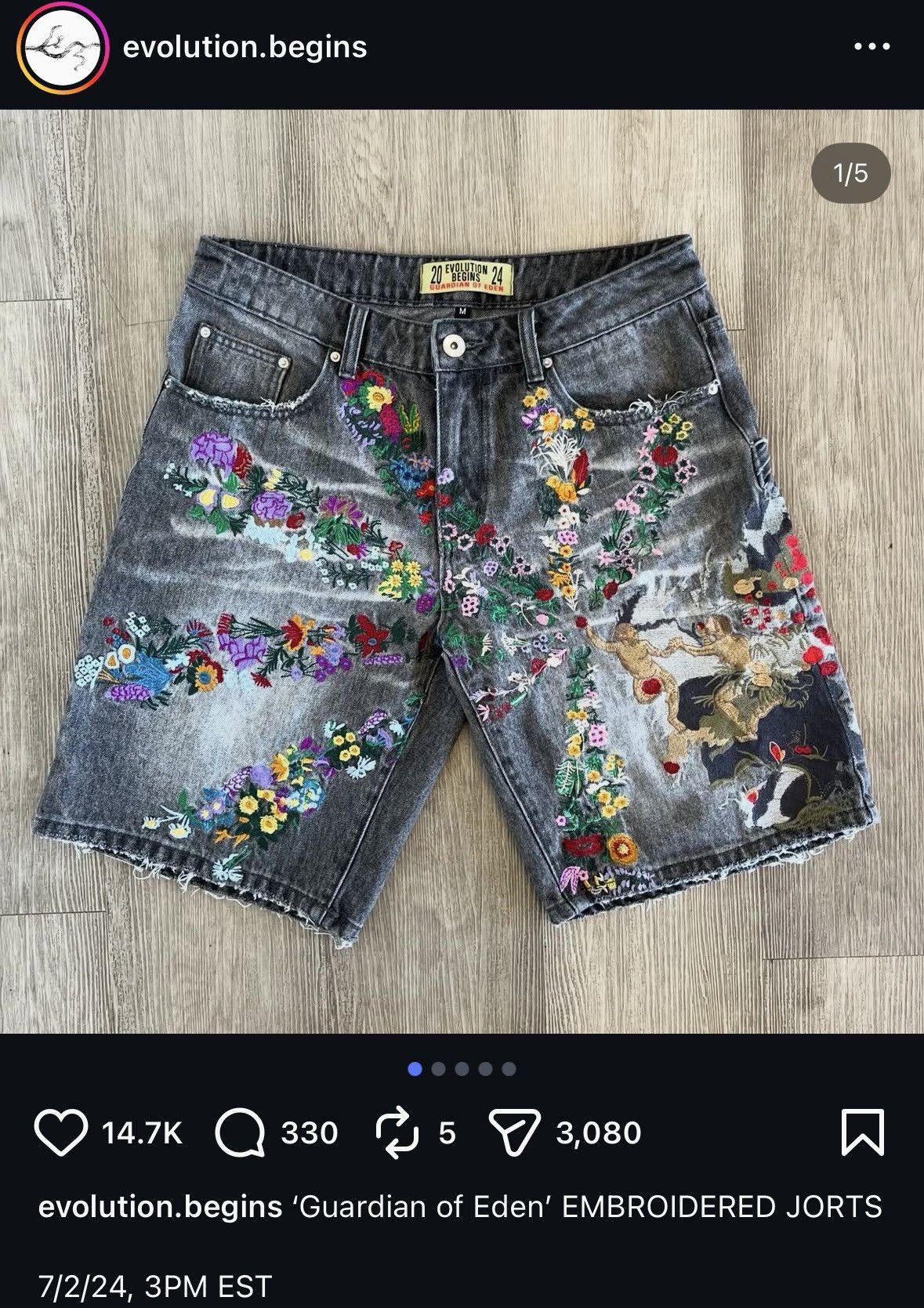 Japanese Brand Floral embroidered denim shorts Size US 33 - 1 Thumbnail