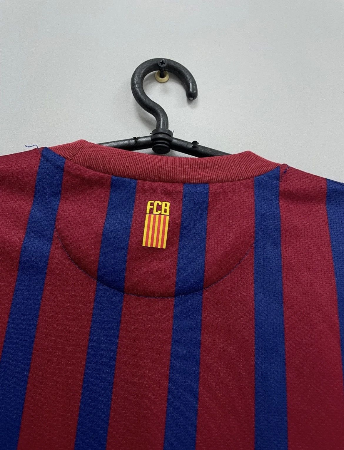 Nike FC Barcelona 2011/2012 Home Football Shirt Jersey Nike Size US S / EU 44-46 / 1 - 8 Thumbnail