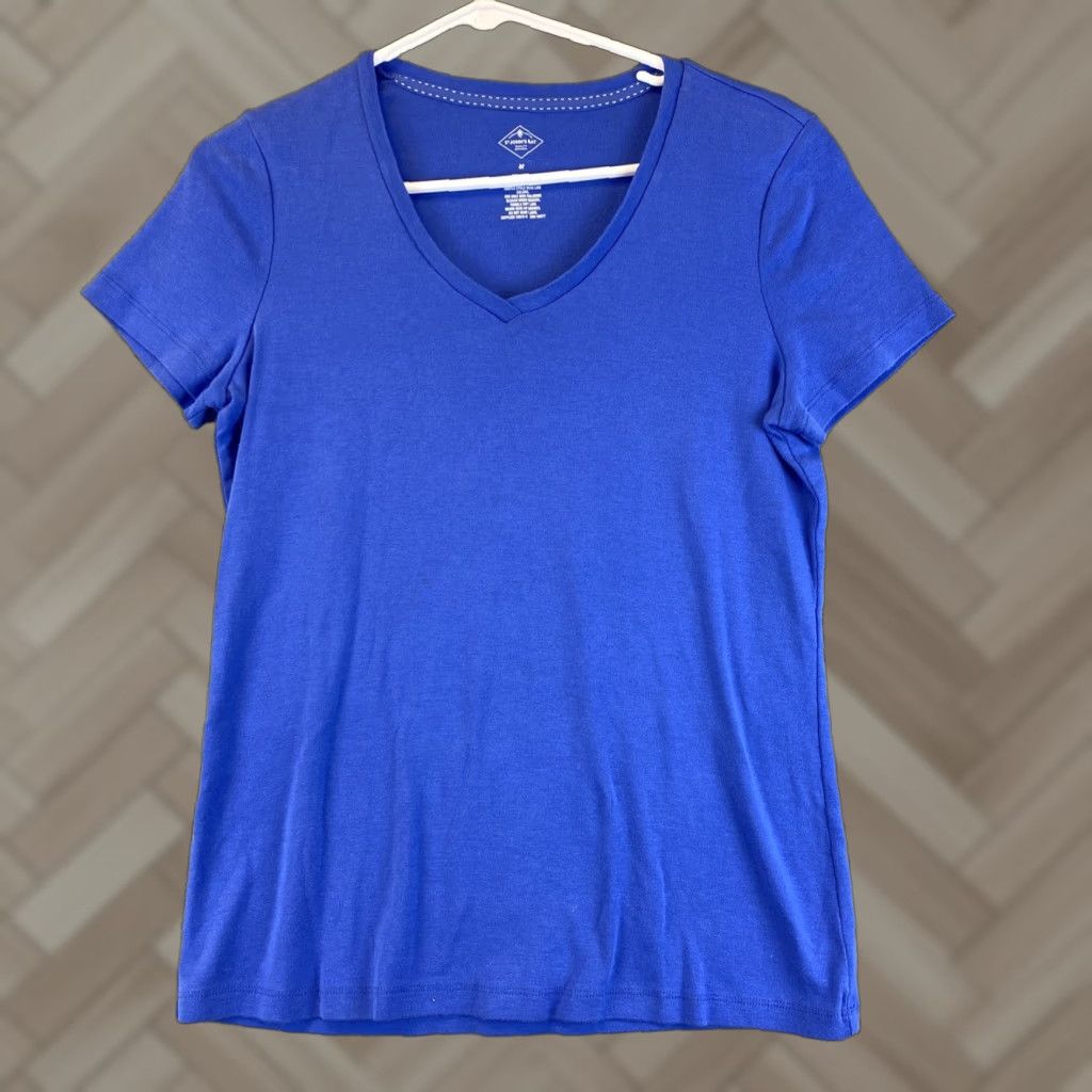 Vintage St. John's Bay T-Shirt Women's Blue Short Sleeve V-Neck Size M Casual Shirt - Regular Fit Size M / US 6-8 / IT 42-44 - 1 Thumbnail