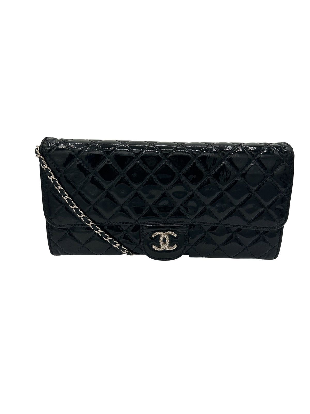 Chanel ❤️Chanel Patent Leather Quilted Wallet on a Chain❤️ Size ONE SIZE - 1 Thumbnail