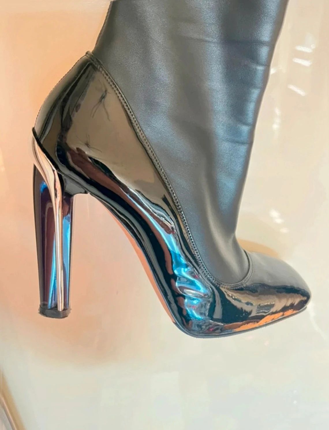 Alexander McQueen Alexander McQueen heels mcq luxury boots Leather Size US 7 / IT 37 - 4 Thumbnail