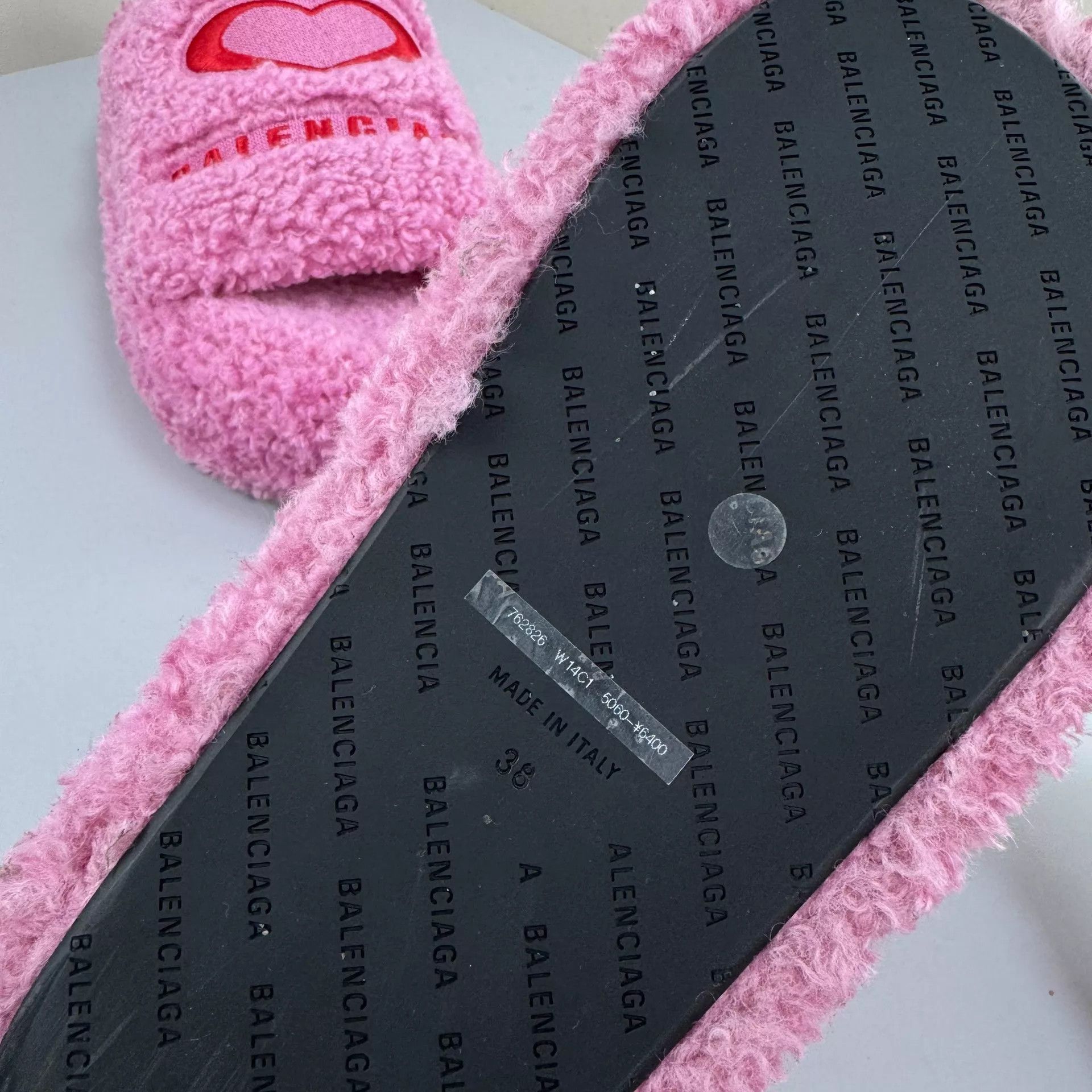 Balenciaga Balenciaga 25ss Qixi Heart Slippers 38 99New Size US 7.5 / IT 37.5 - 6 Thumbnail