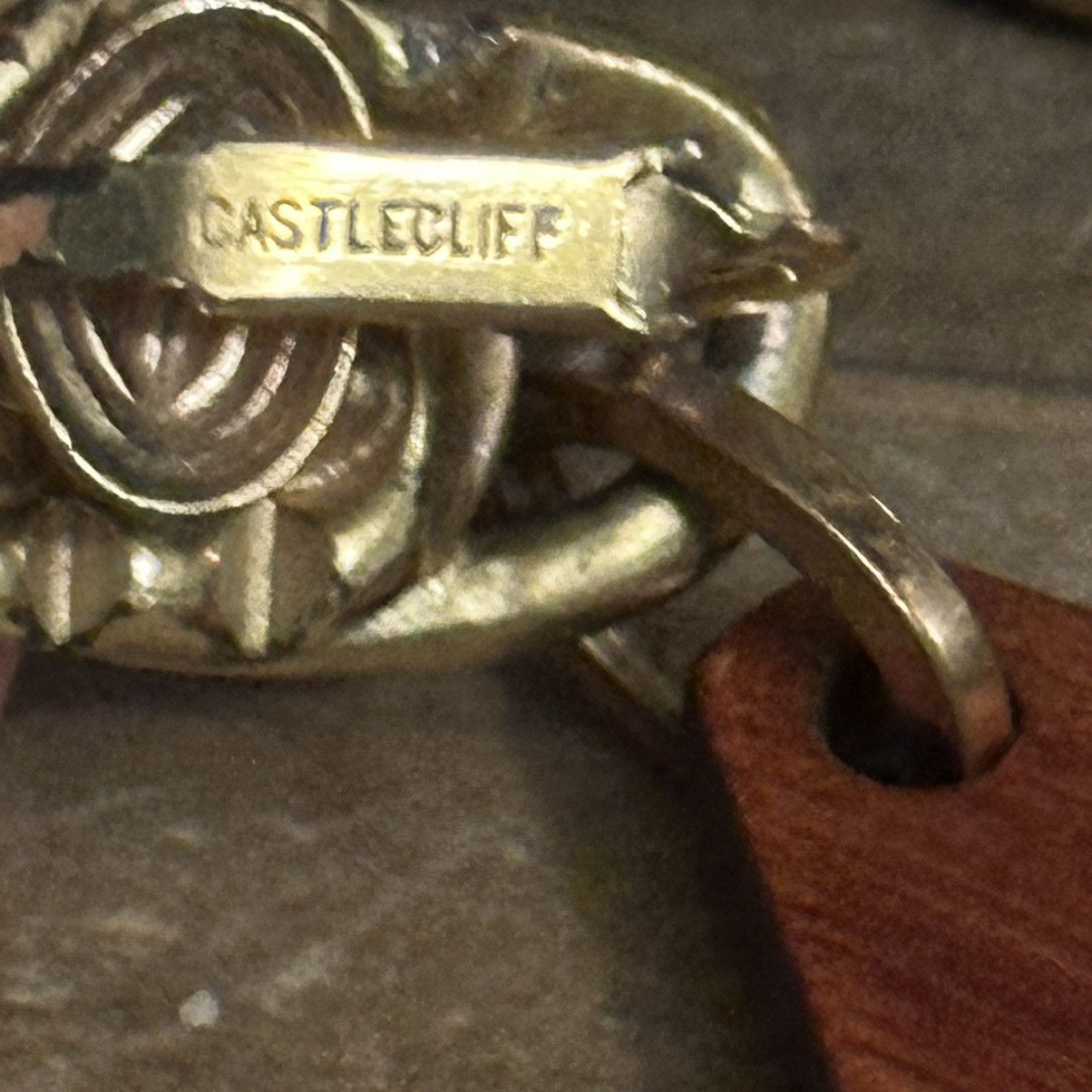 Vintage Vintage Castlecliff wooden clip on dangle earrings Size ONE SIZE - 3 Thumbnail