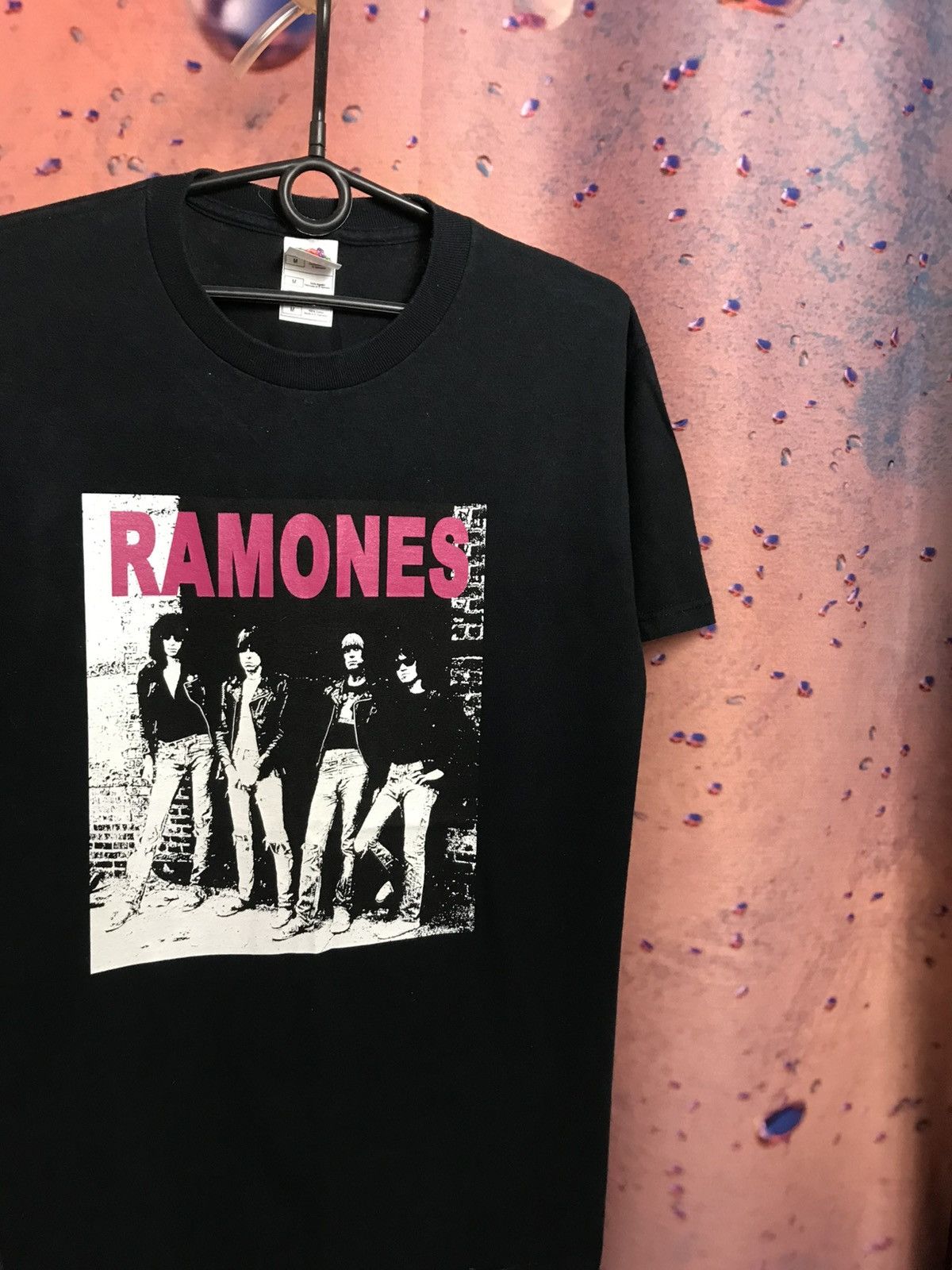 Band Tees Vintage Ramones band rock tee Size US M / EU 48-50 / 2 - 1 Thumbnail