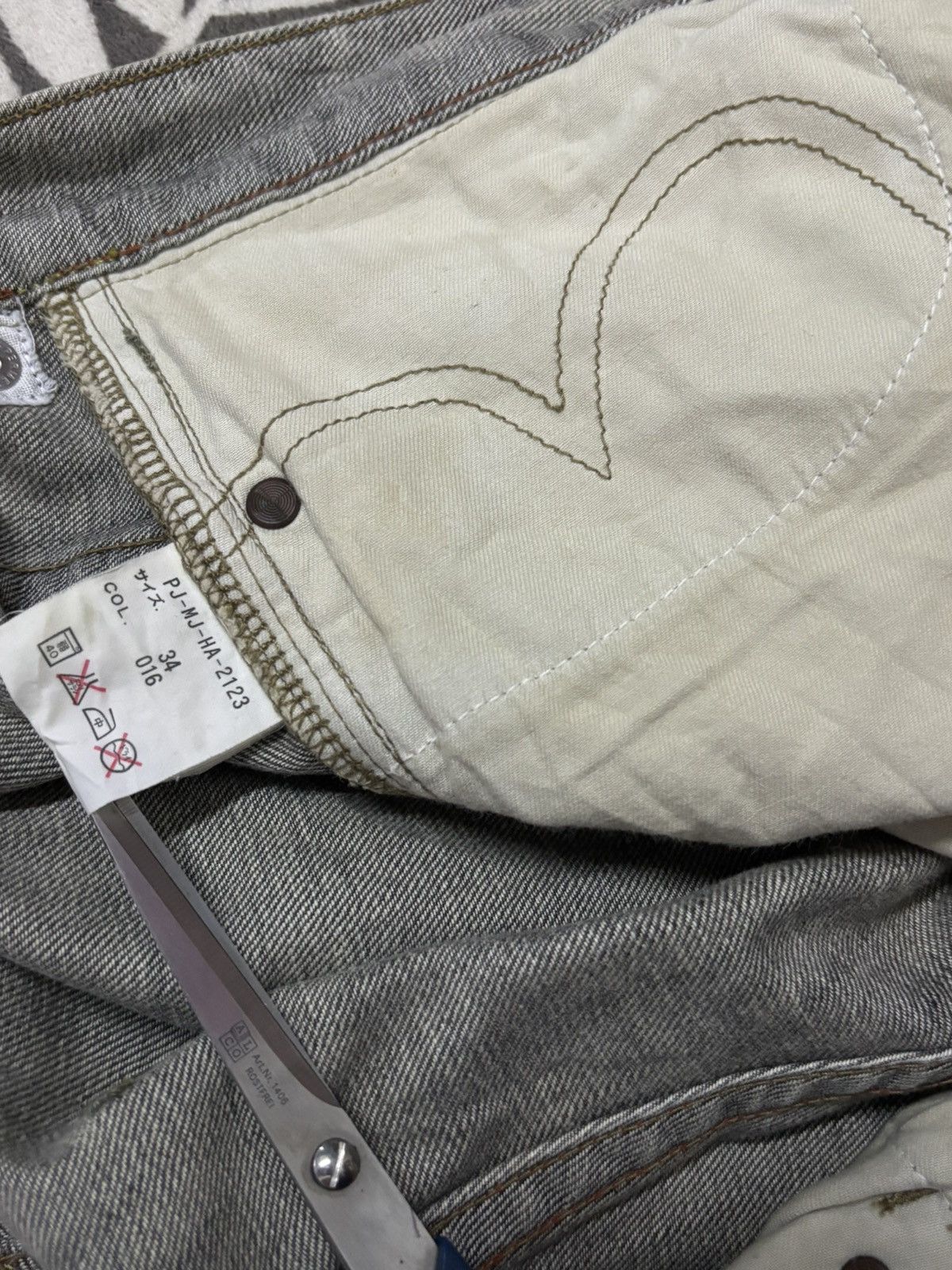 Ralph Lauren Vintage Ralph Lauren RL Faded Classic Fit Distressed Jeans Size US 34 / EU 50 - 19 Thumbnail