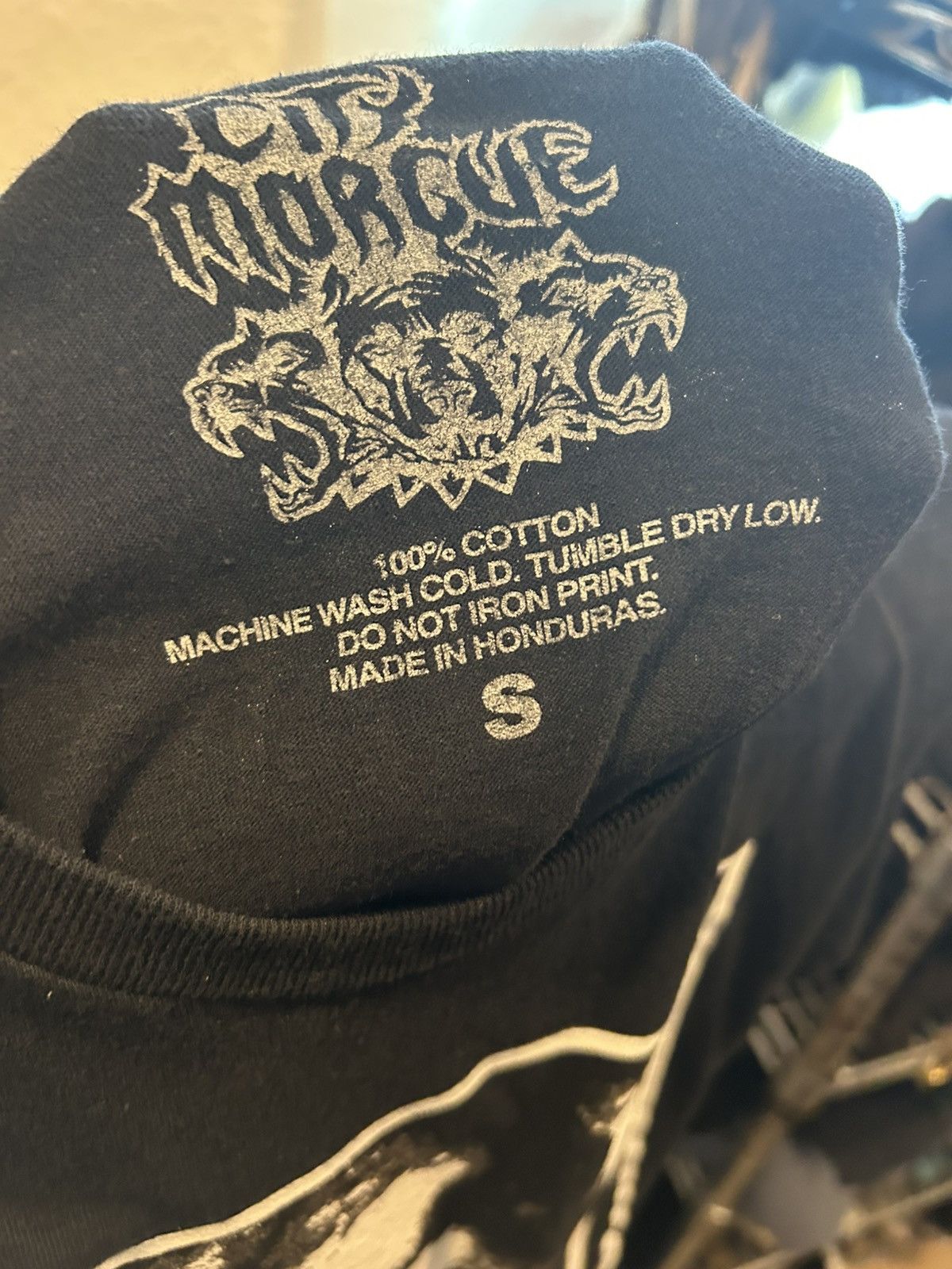 City Morgue City morgue bombs in the mail tour tee Size US S / EU 44-46 / 1 - 3 Thumbnail