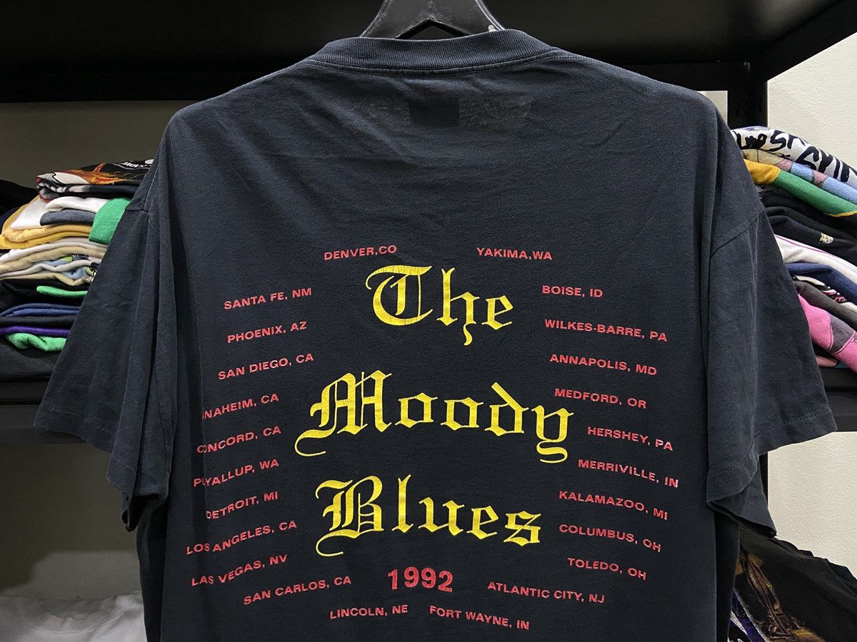 Band Tees × Vintage Vintage 1992s The Moody Blues Band Rock TOUR TShirt Size US XL / EU 56 / 4 - 11 Thumbnail