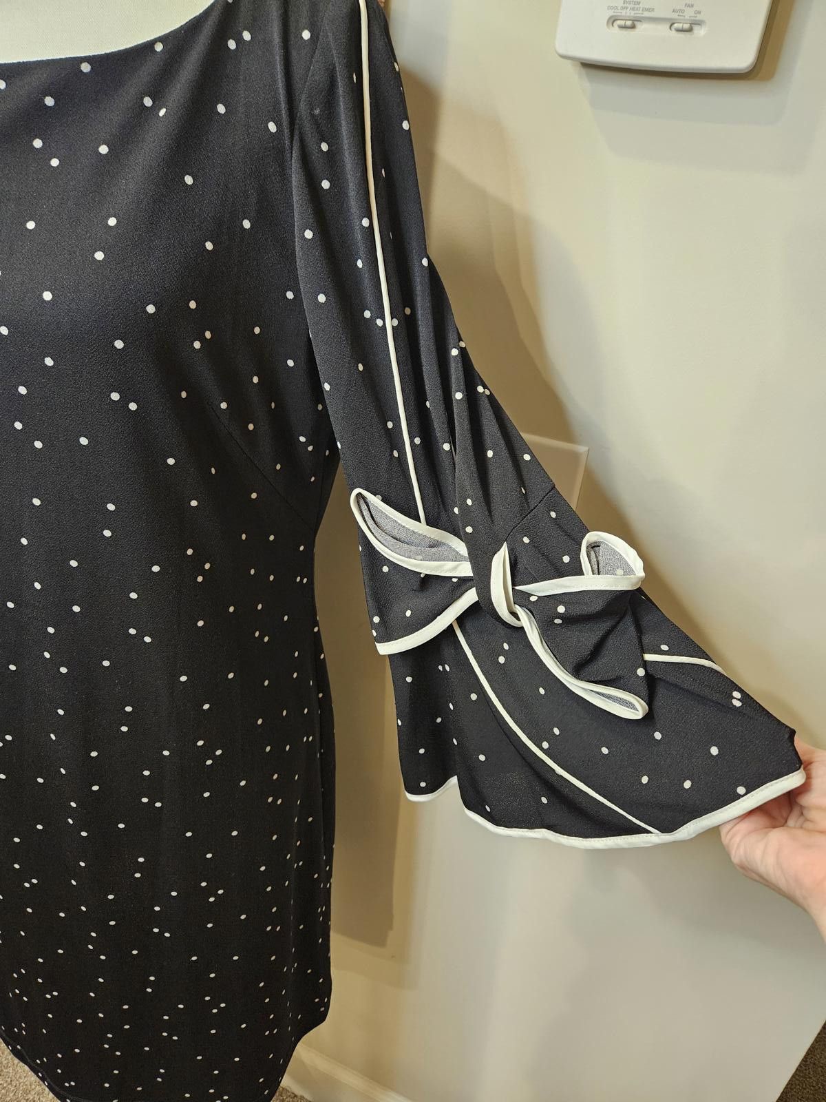 Designer Gabby Skye Polka Dot Dress with Bow Bell Sleeves #H49 Size XL / US 12-14 / IT 48-50 - 3 Thumbnail