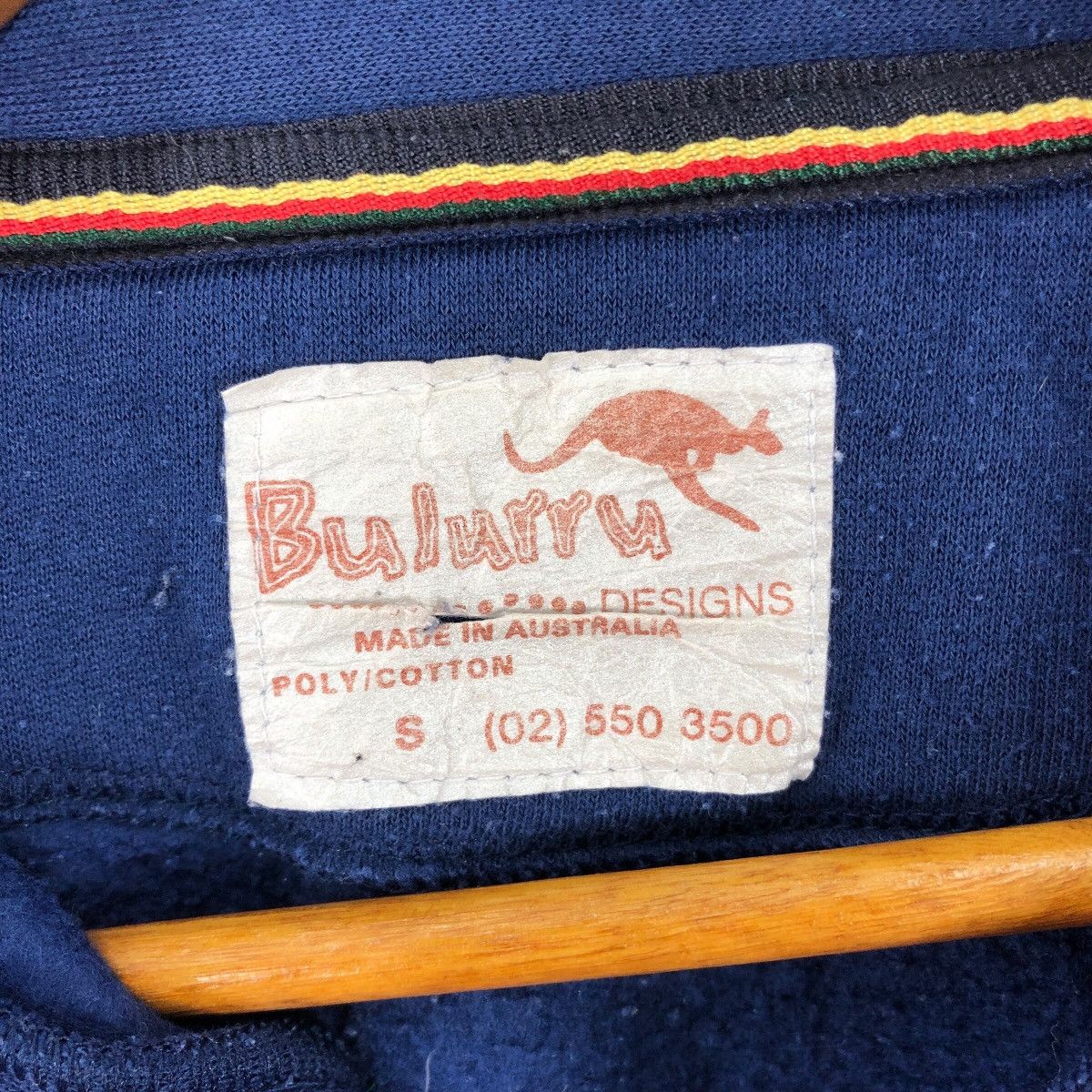 Vintage Vintage ART BULURRU AUSTRALIA Artist Half Button Sweatshirt Size US S / EU 44-46 / 1 - 6 Thumbnail