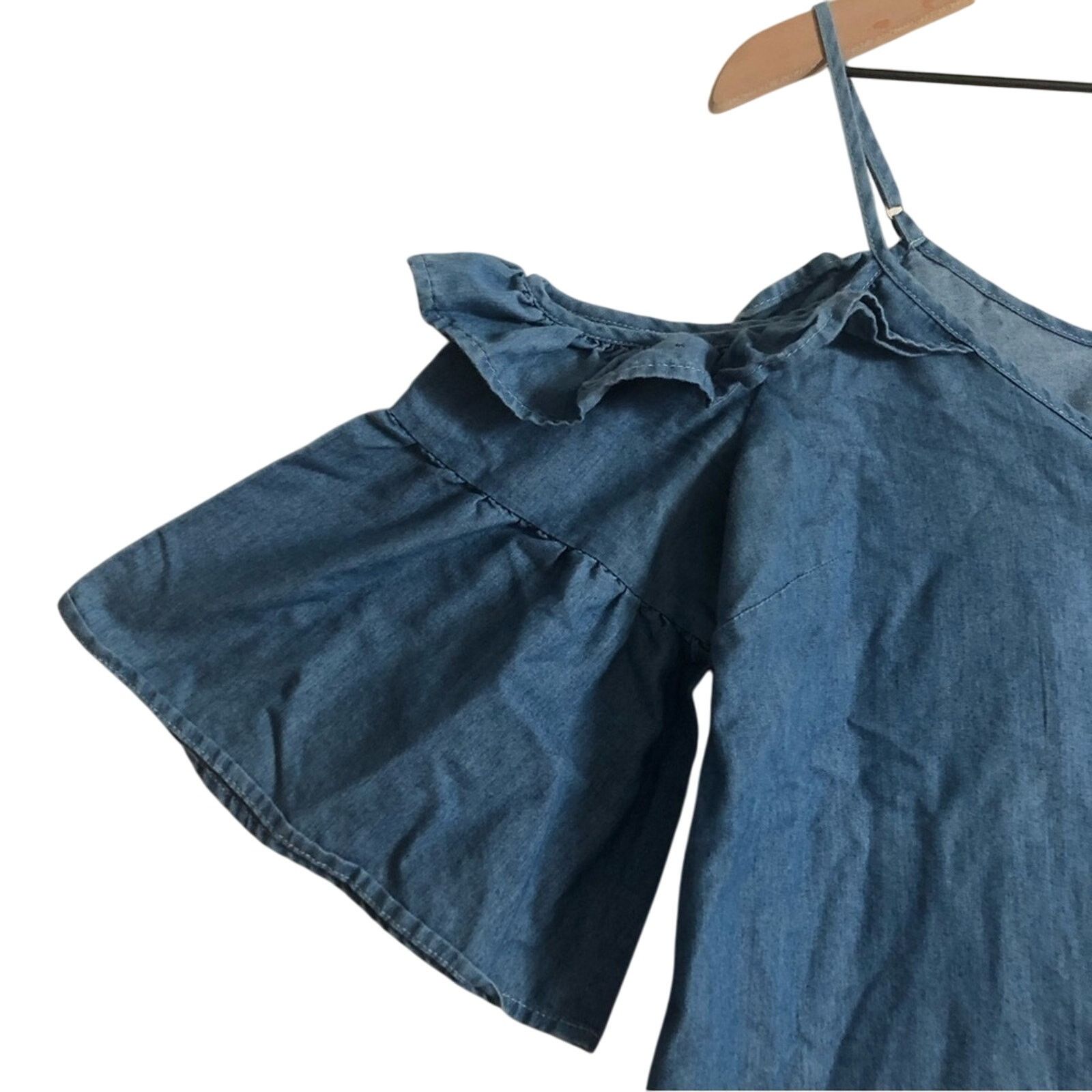 Anthropologie Blue Chambray Soft Denim Cold Shoulder Ruffle Blouse Top Size S / US 4 / IT 40 - 2 Thumbnail