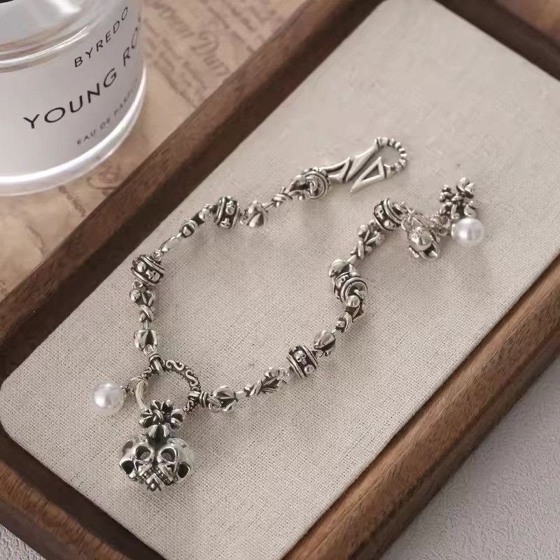 Jewelry Vintage Skull Heads Punk Rock Charm Bracelet in Silver, Men's