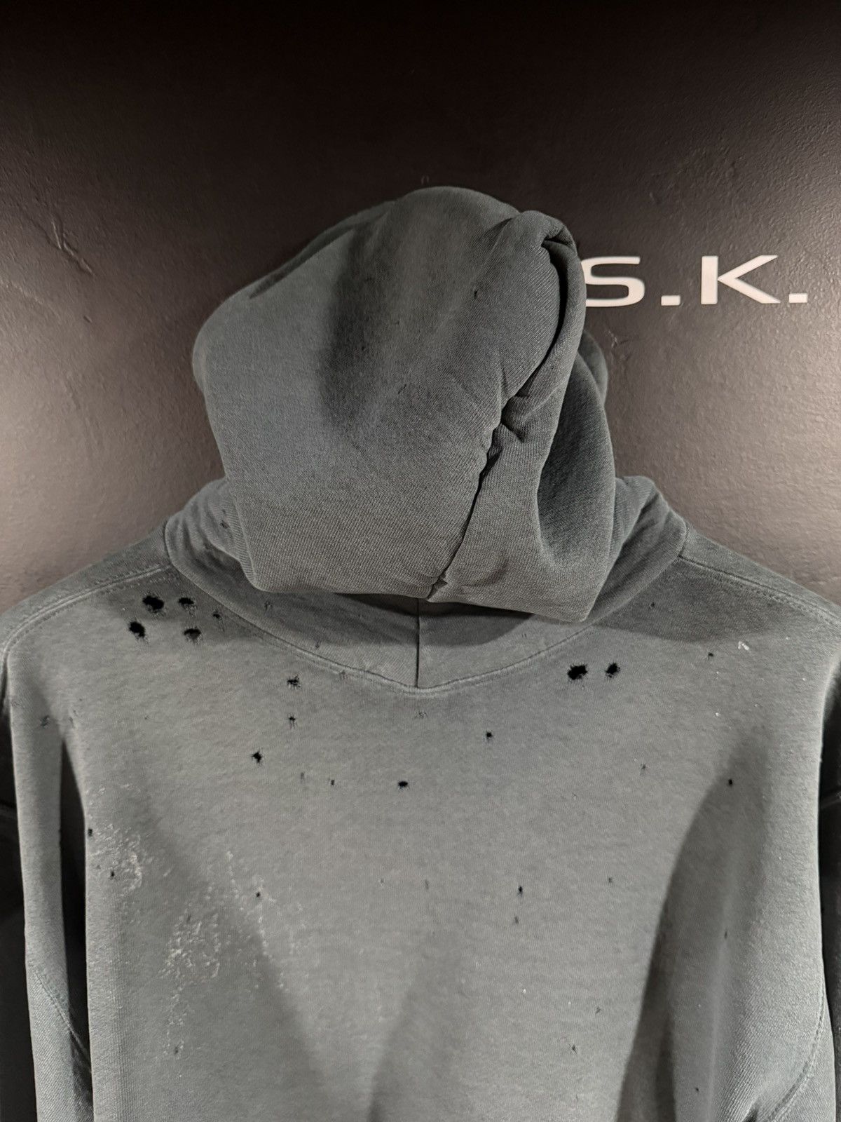 Vintage 1990s Vintage Faded Grunge Punk Thrashed Cropped Hoodie L Size US L / EU 52-54 / 3 - 11 Thumbnail