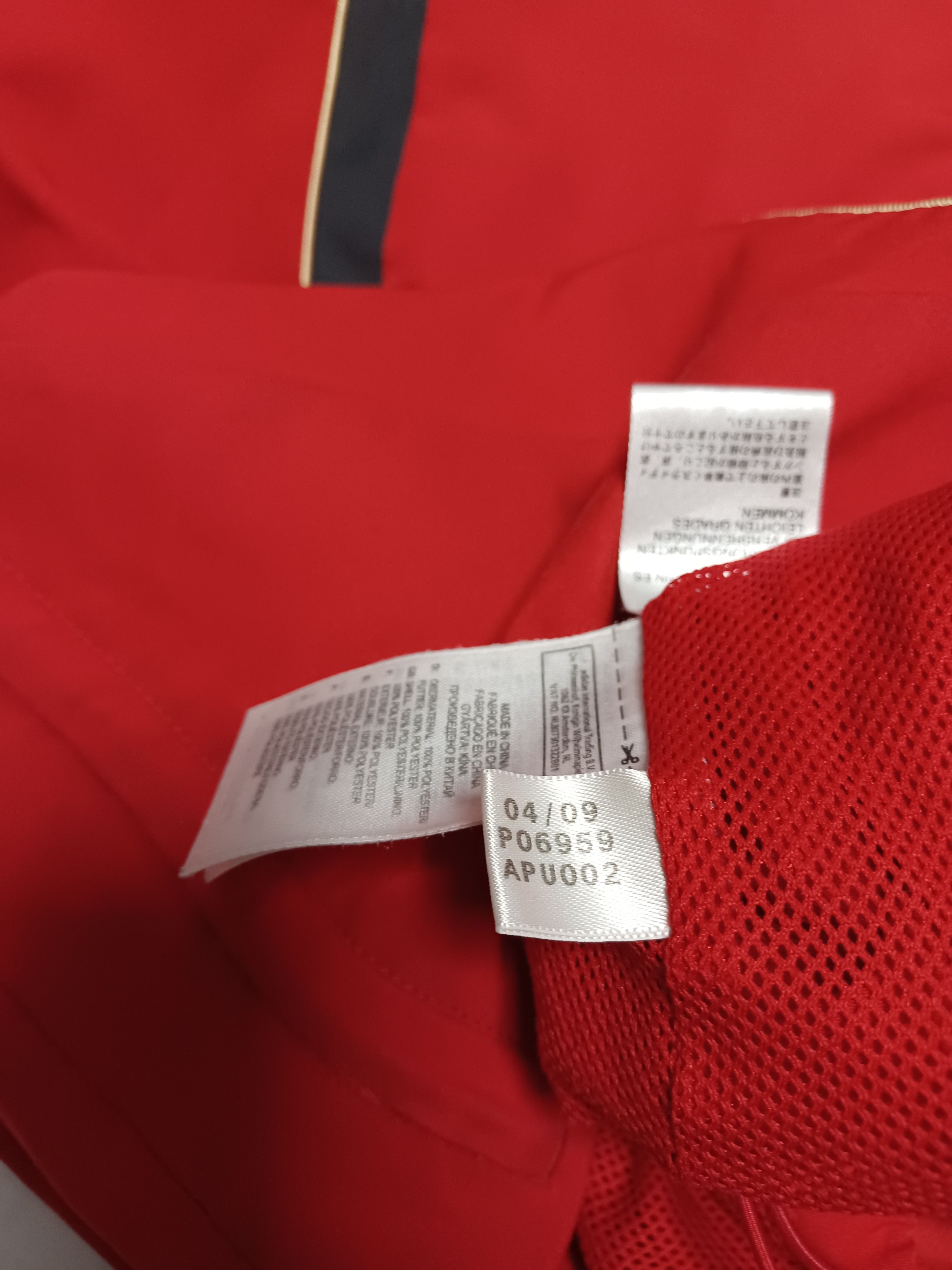 Adidas VINTAGE 2009 ADIDAS LIVERPOOL TRACKING JACKET FADED STAINED Size US L / EU 52-54 / 3 - 7 Thumbnail